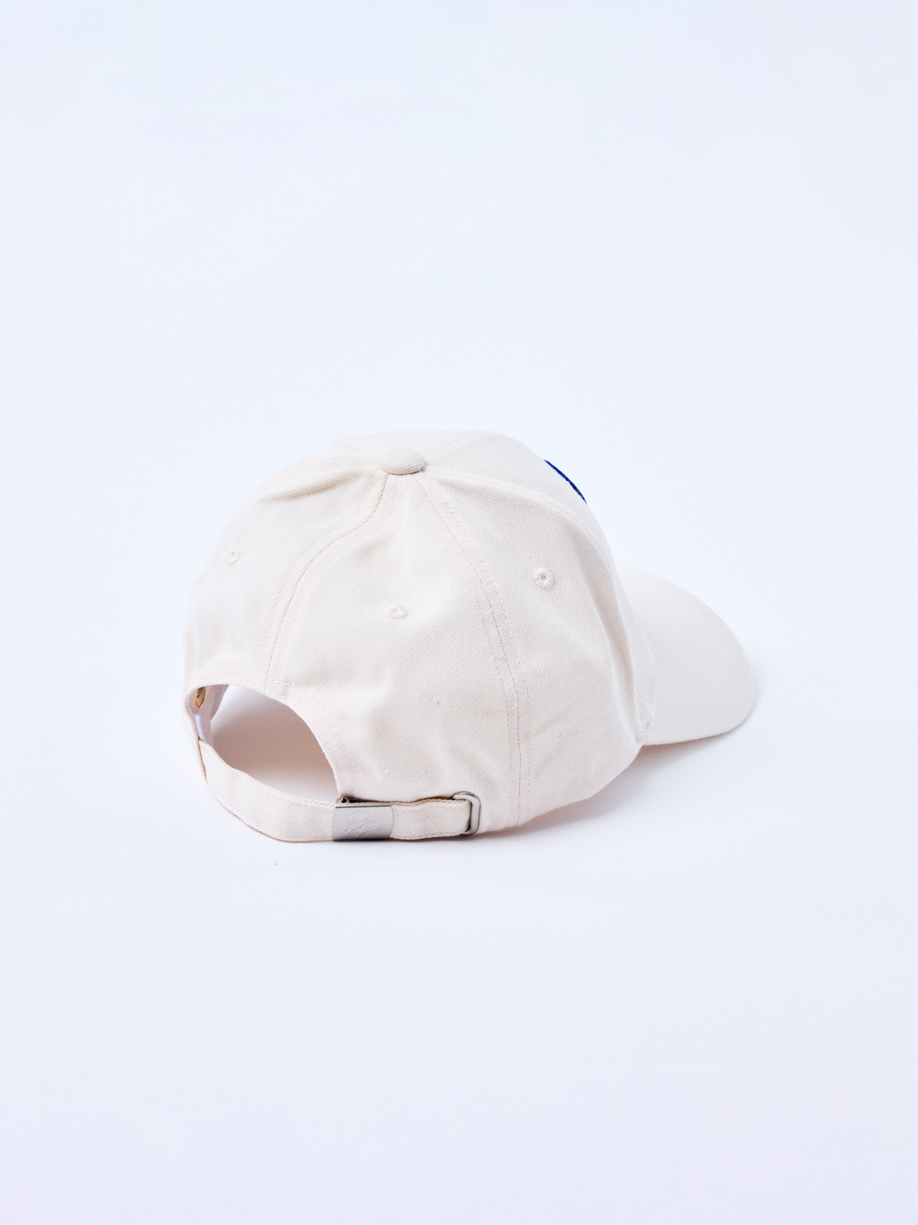 Cap mit Coldhearts-Stickerei-2