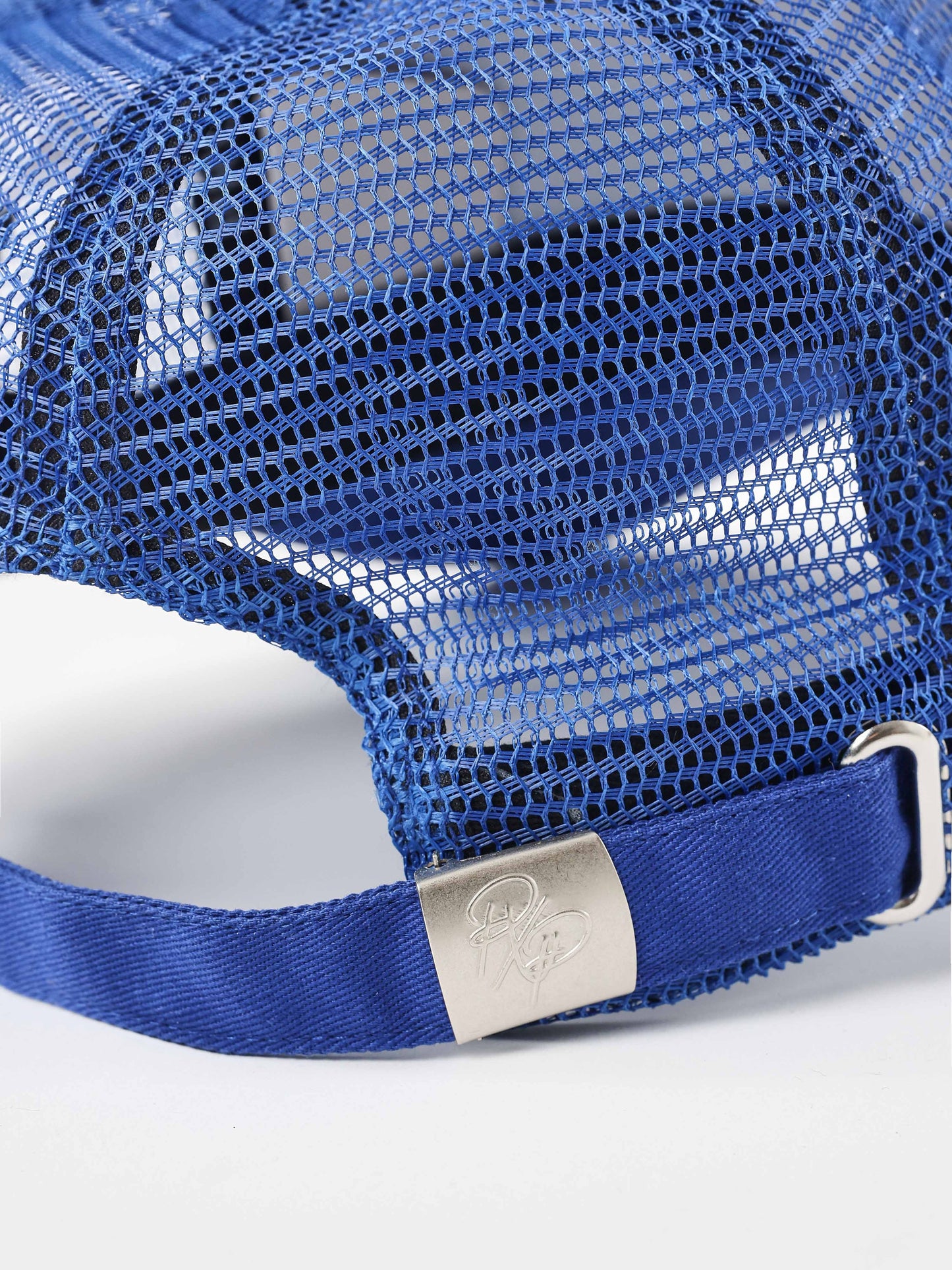 casquette-filet-collaboration-kalash-bleu-electrique