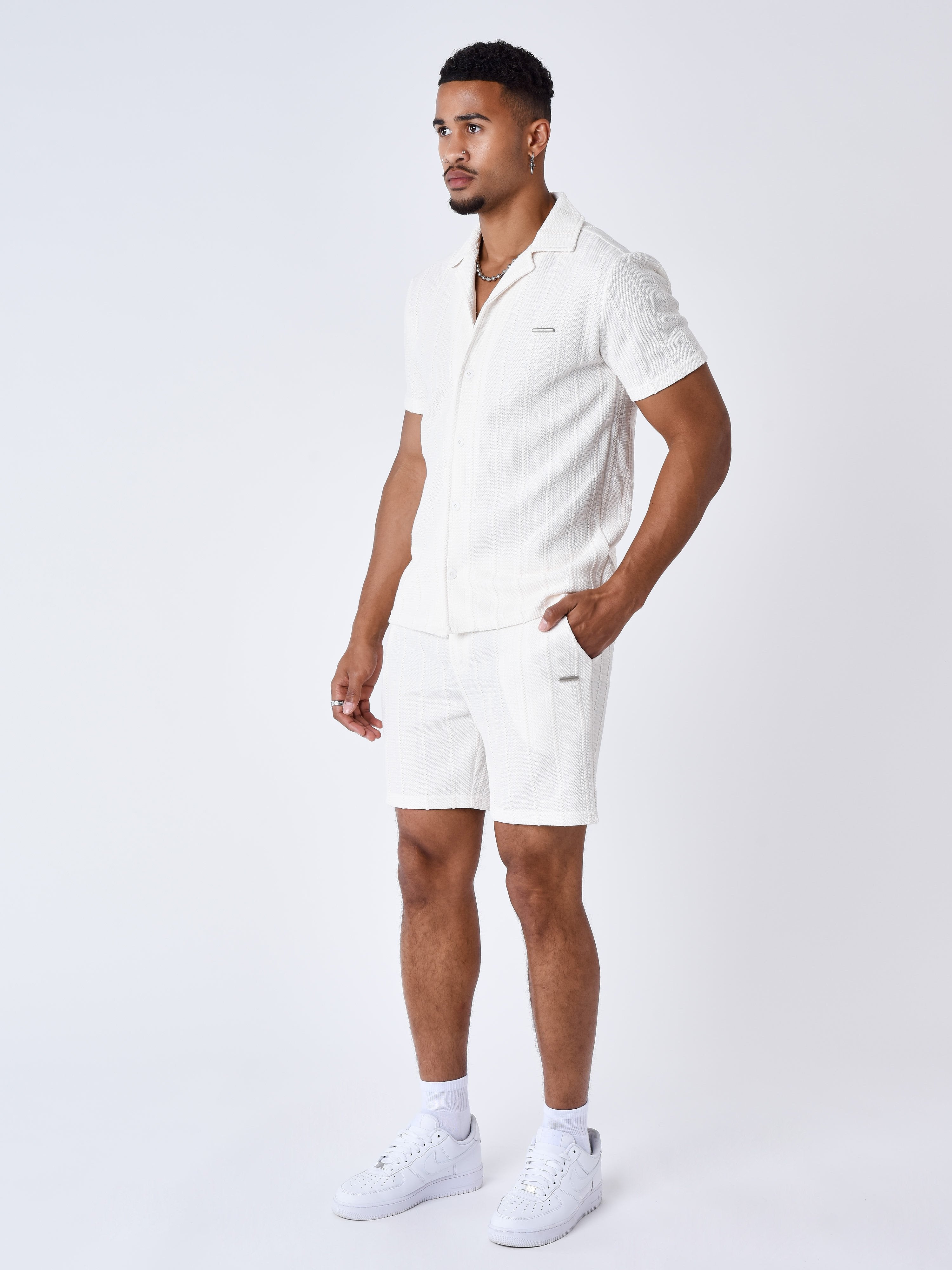 chemise-decontractee-en-maille-blanc-casse