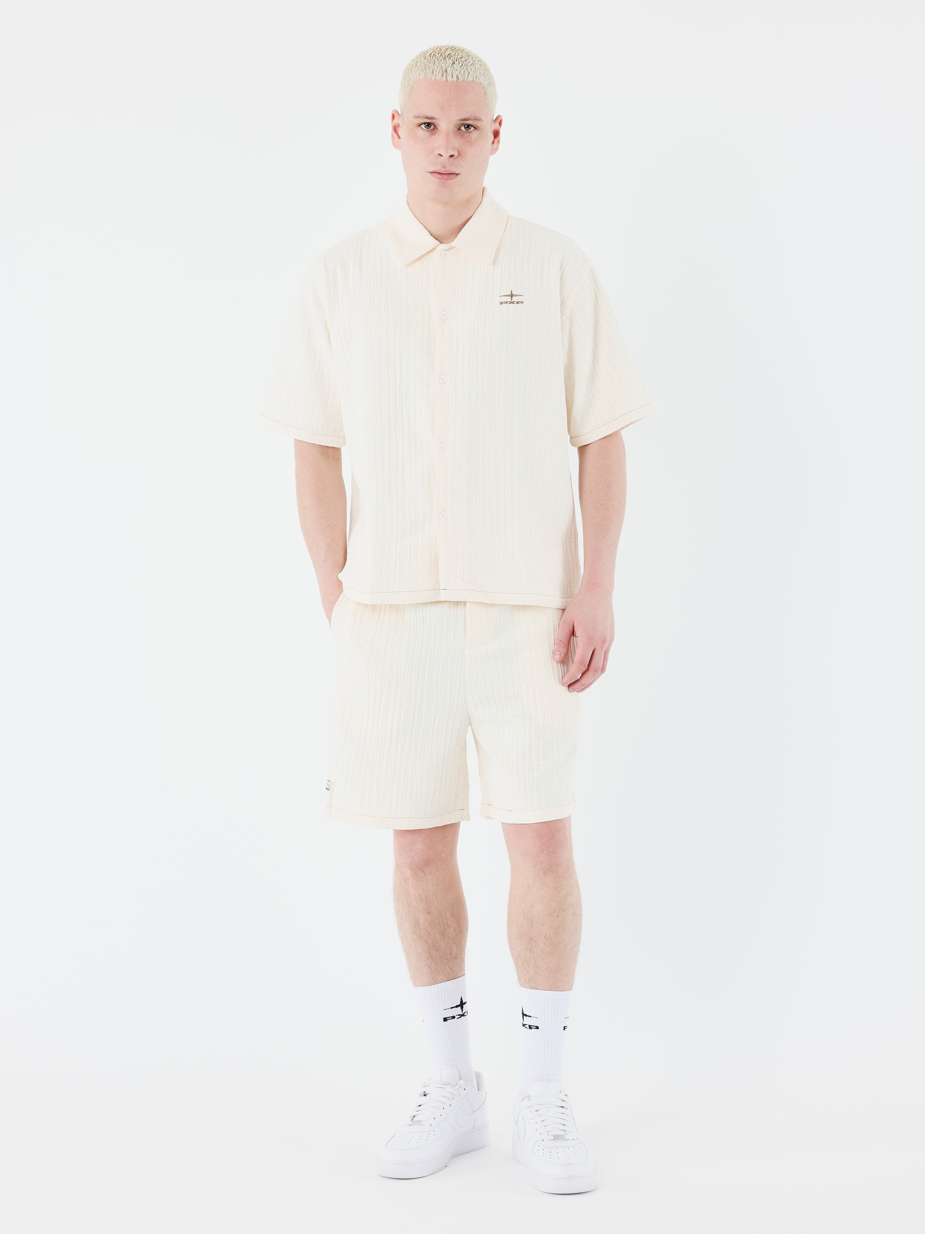 chemise-decontractee-plissee-craie