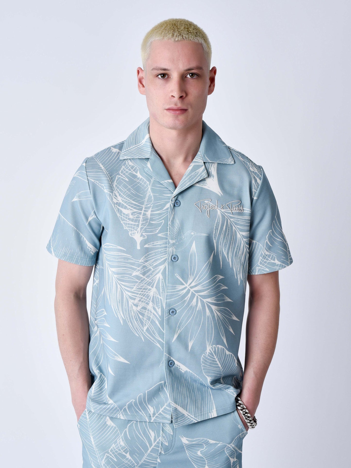 chemise-imprime-luxuriant-bleu-vert-modelshot