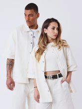 chemise-kalash-x-pxp-a-motifs-bandana-craie-modelshot