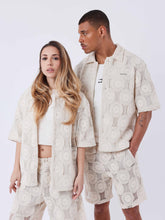 chemise-kalash-x-pxp-a-patchwork-de-broderie-craie-modelshot