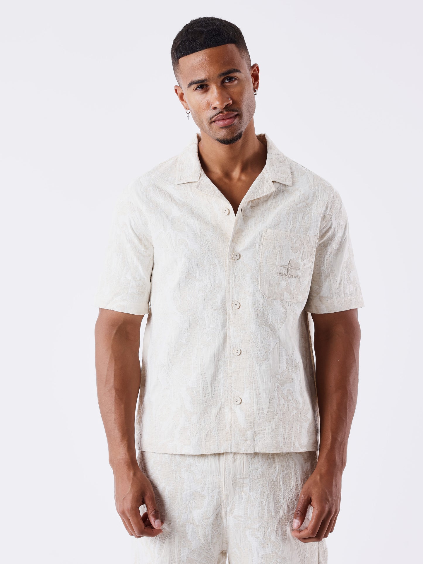 chemise-motif-floral-beige