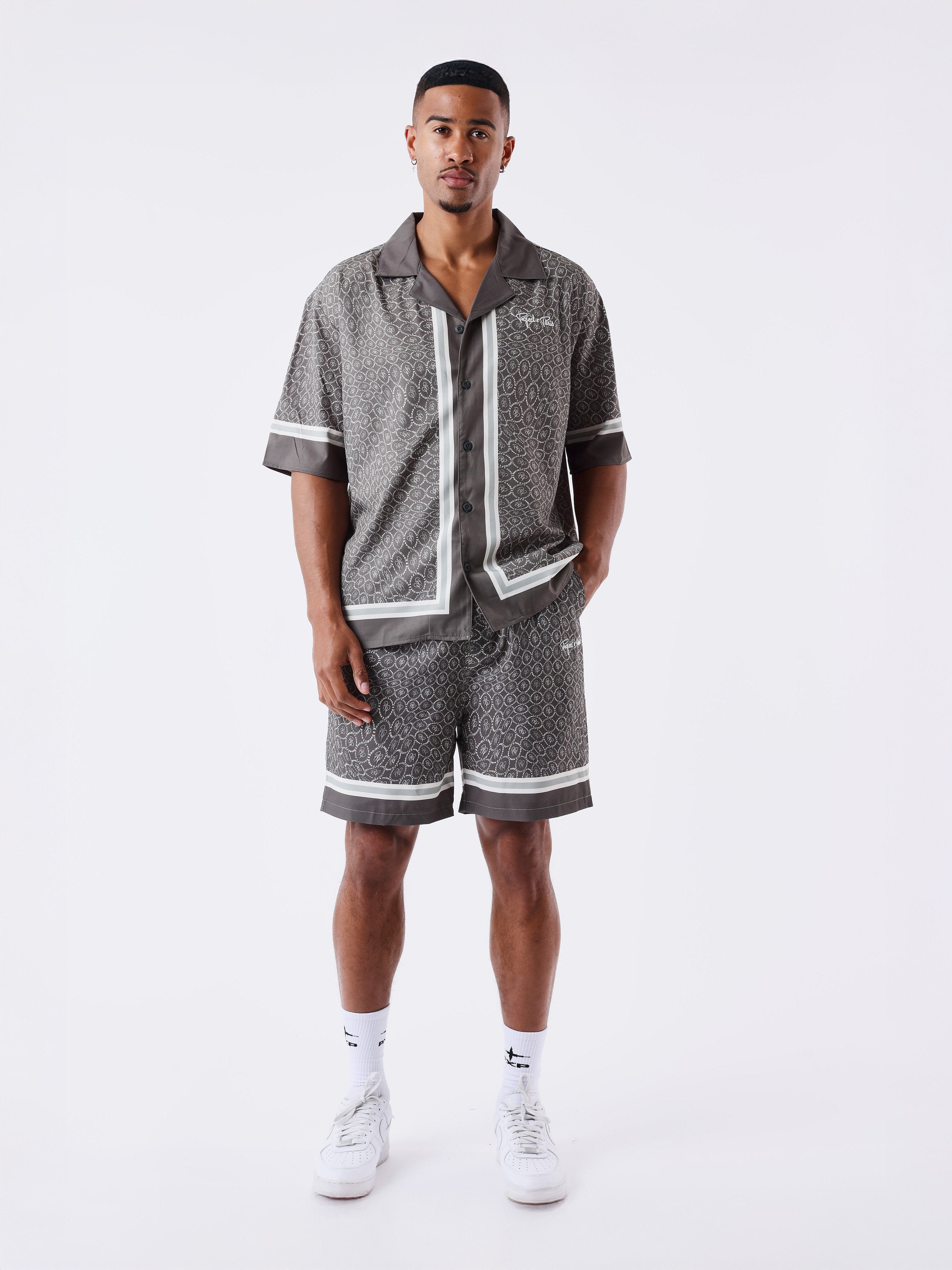 chemise-retro-olive-fonce