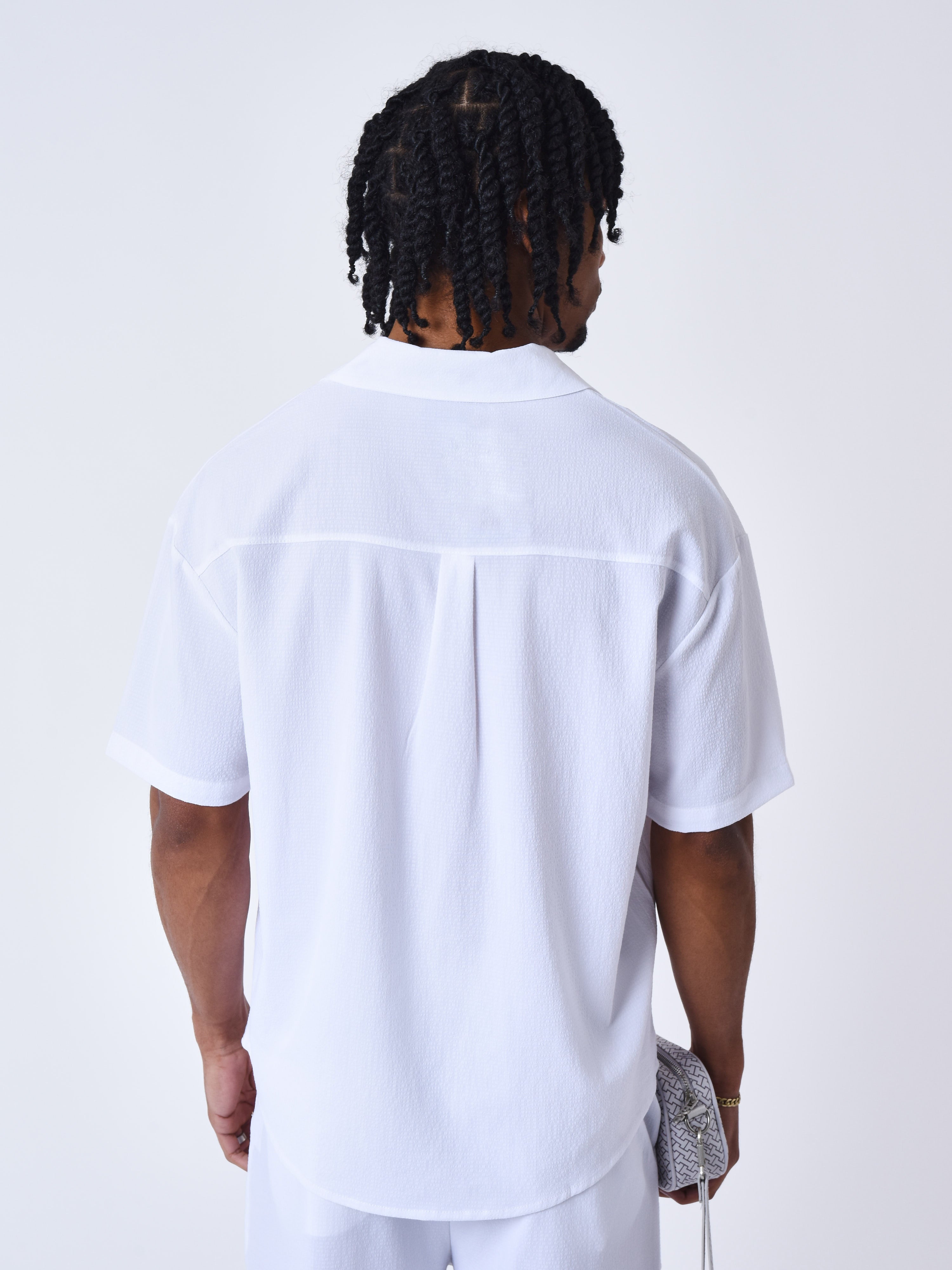 chemise-texture-brode-blanc-modelshot