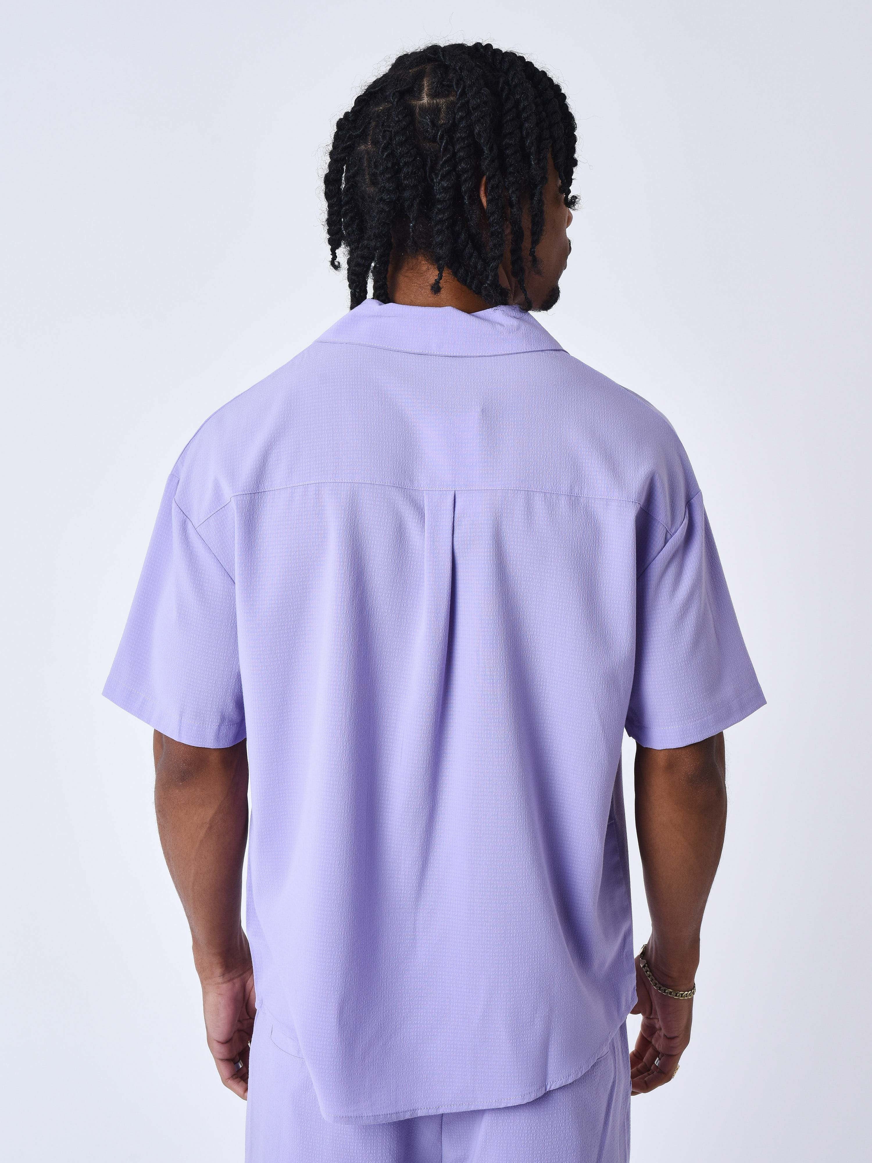 chemise-texture-brode-lilas-modelshot