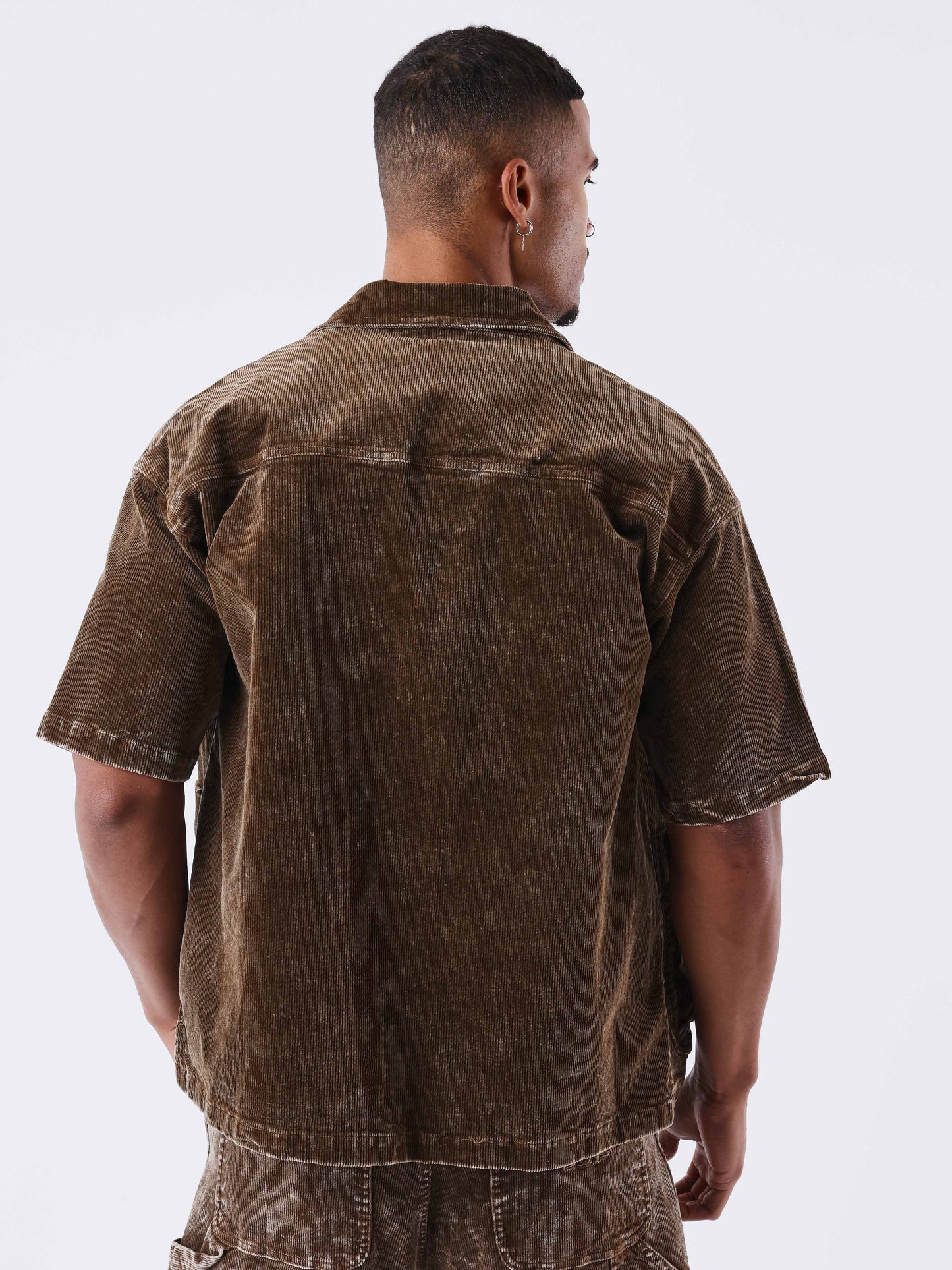 chemise-velours-cotele-taupe