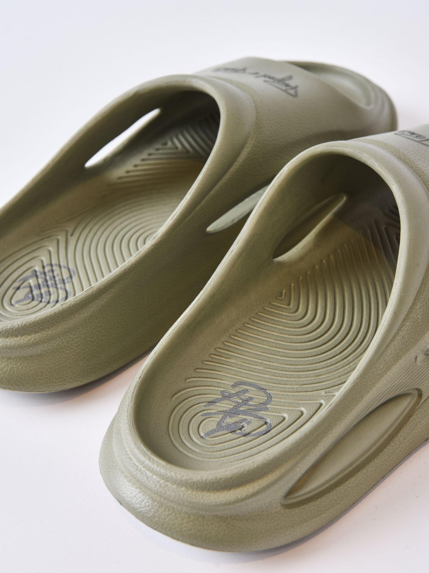 claquette-project-x-paris-olive