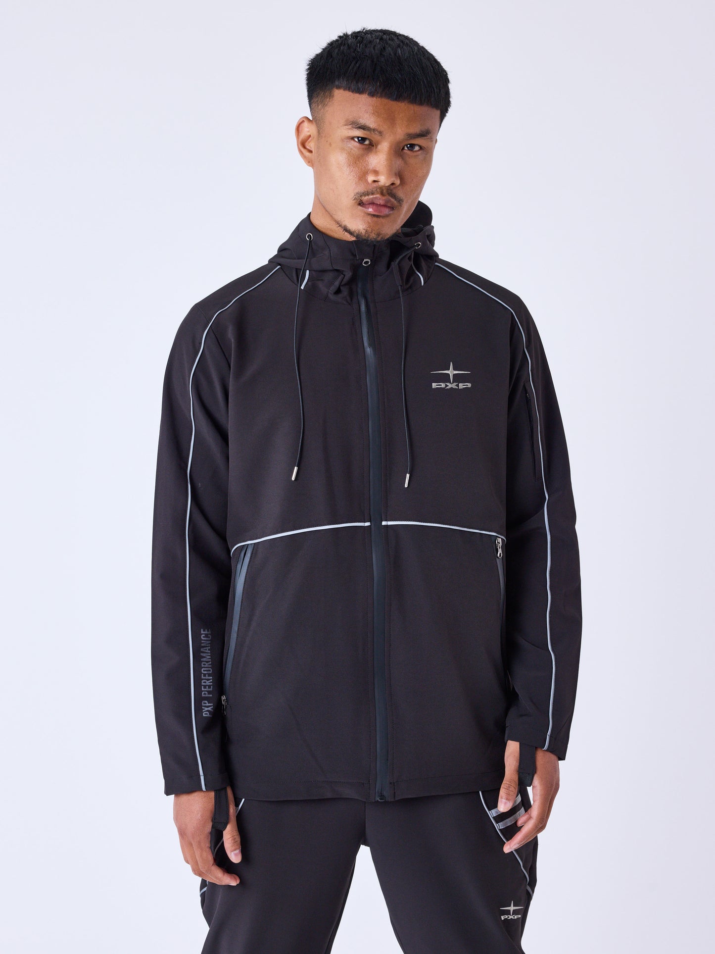 coupe-vent-a-details-reflechisant-noir