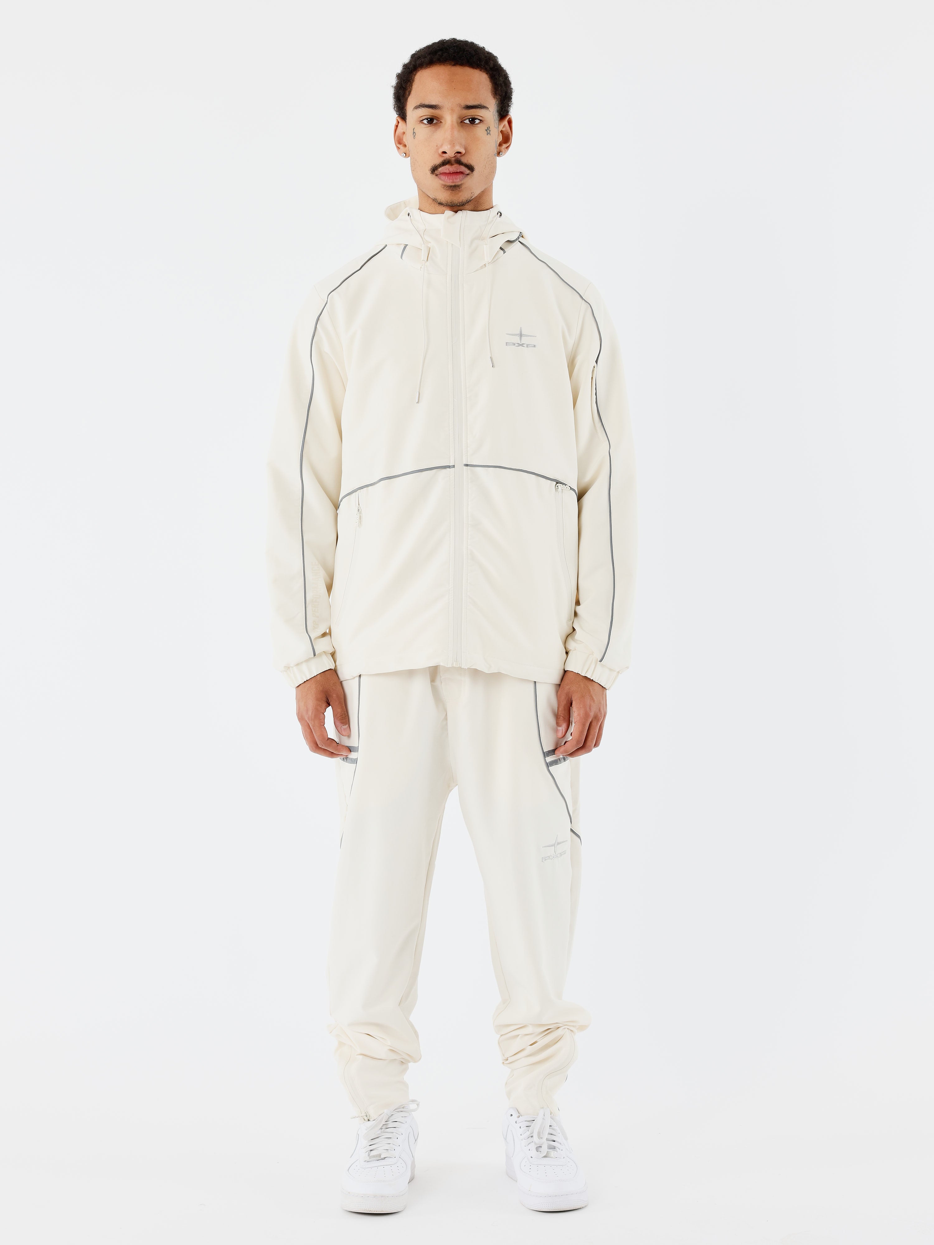 coupe-vent-a-details-reflechisant-craie