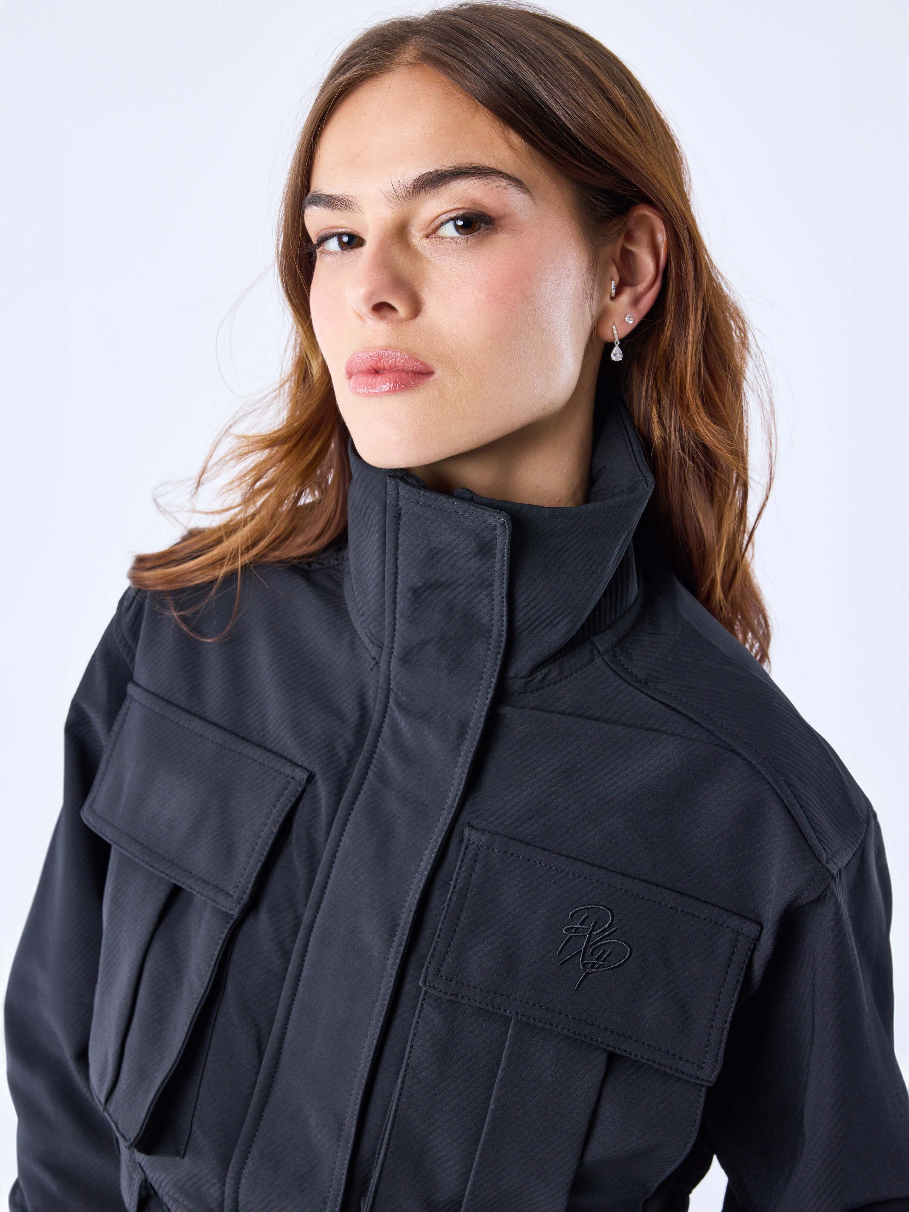 coupe-vent-crop-zippe-noir