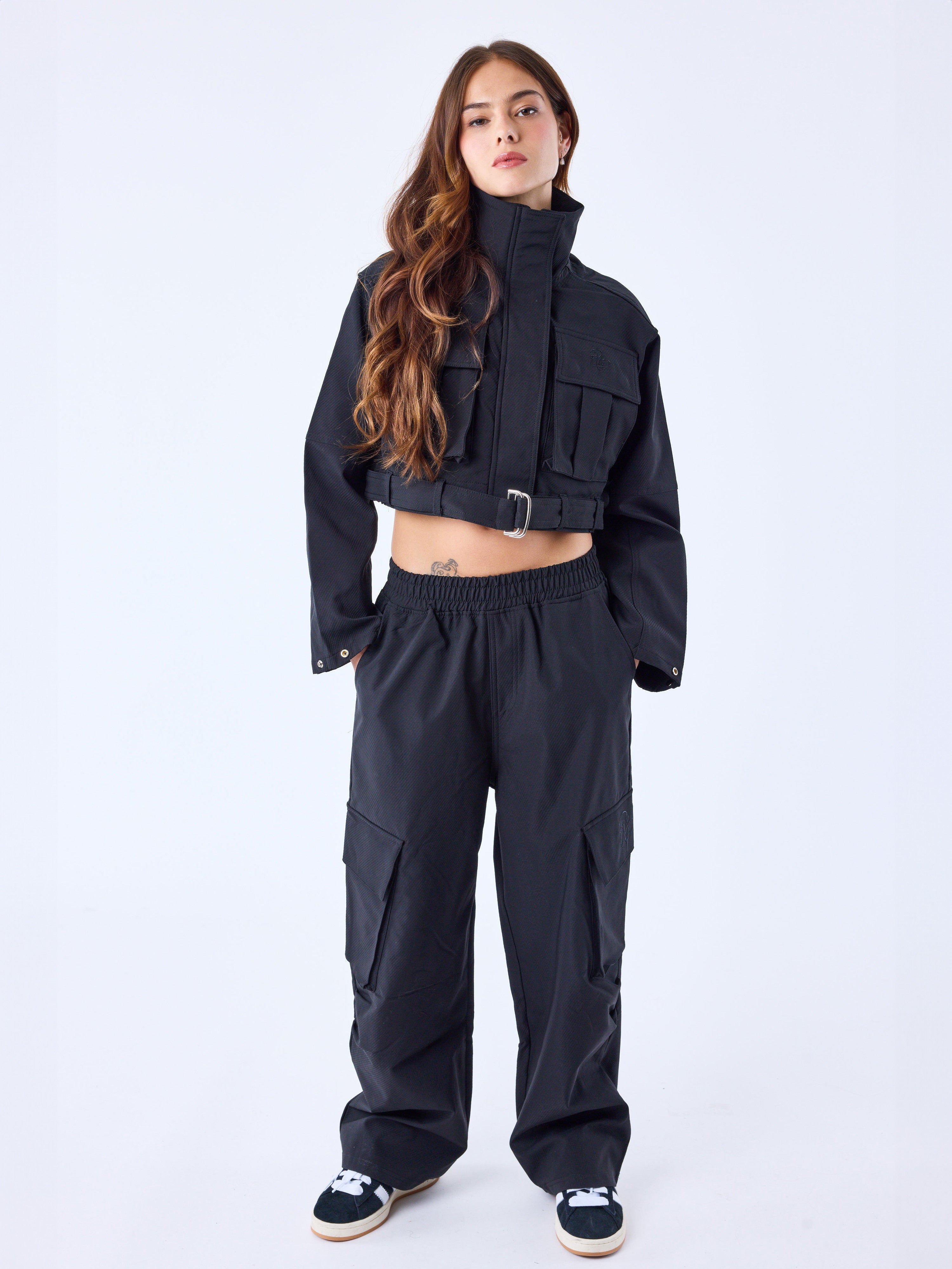 coupe-vent-crop-zippe-noir