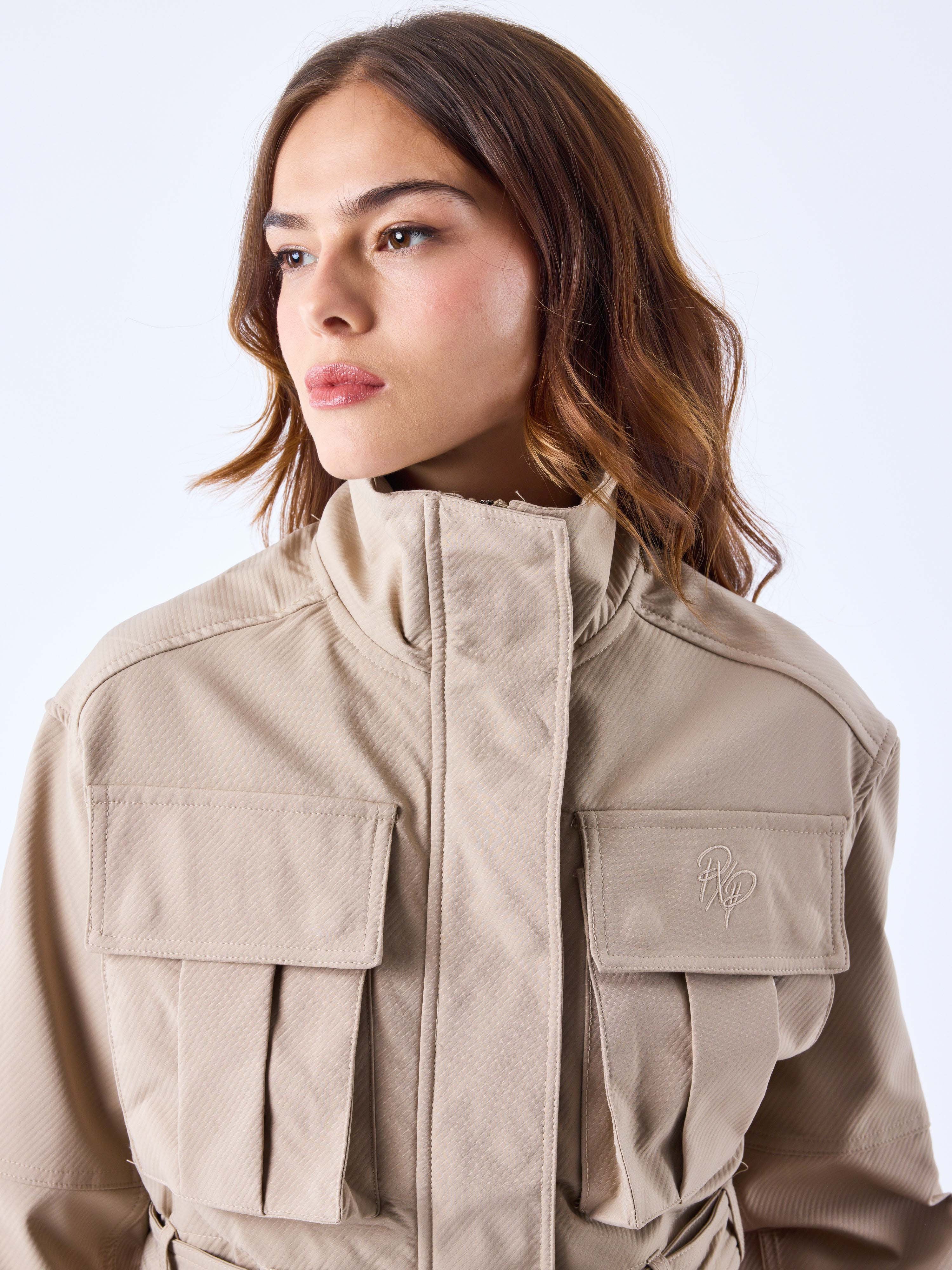 coupe-vent-crop-zippe-beige