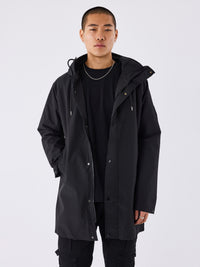 coupe-vent-long-noir-modelshot