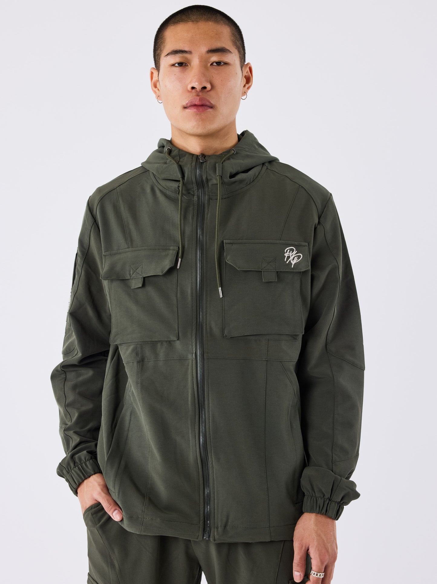 coupe-vent-technique-olive-fonce