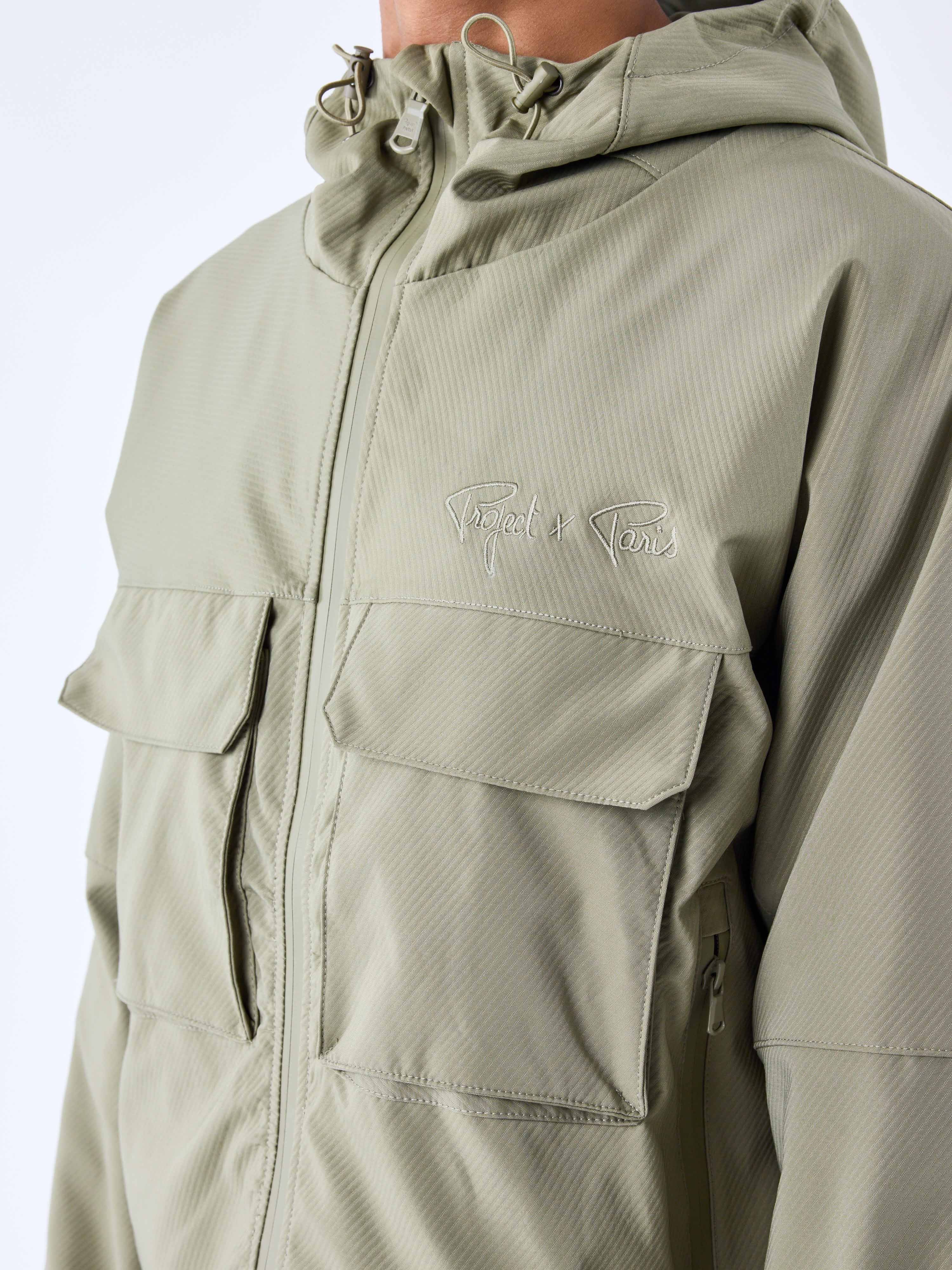 Reißverschluss-Windjacke-4