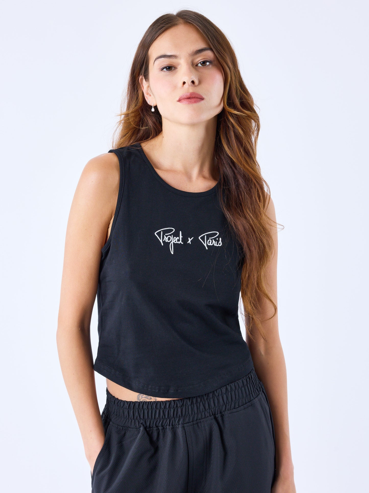 crop-top-debardeur-essentials-noir