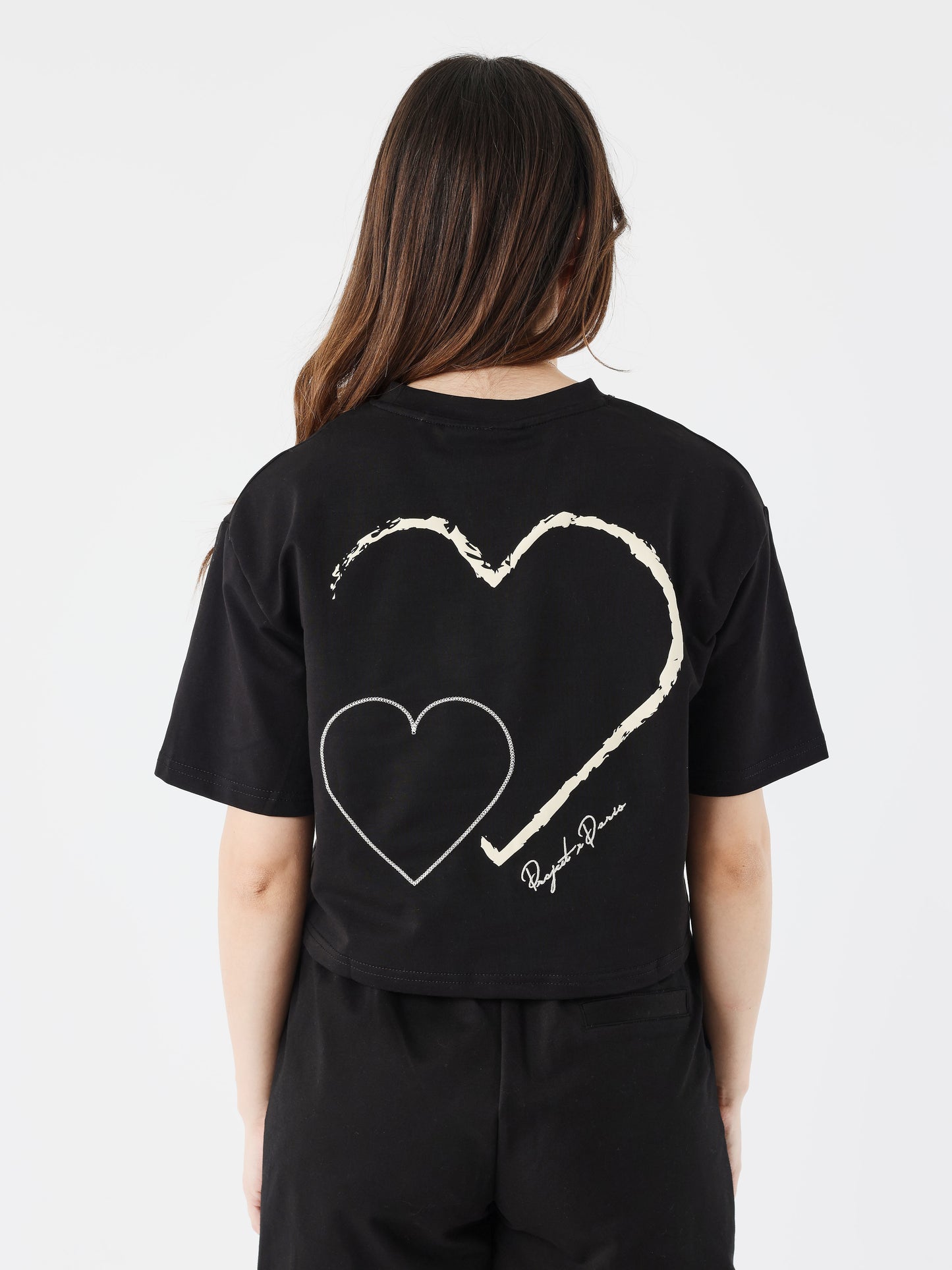 crop-top-tee-wicker-heart-noir