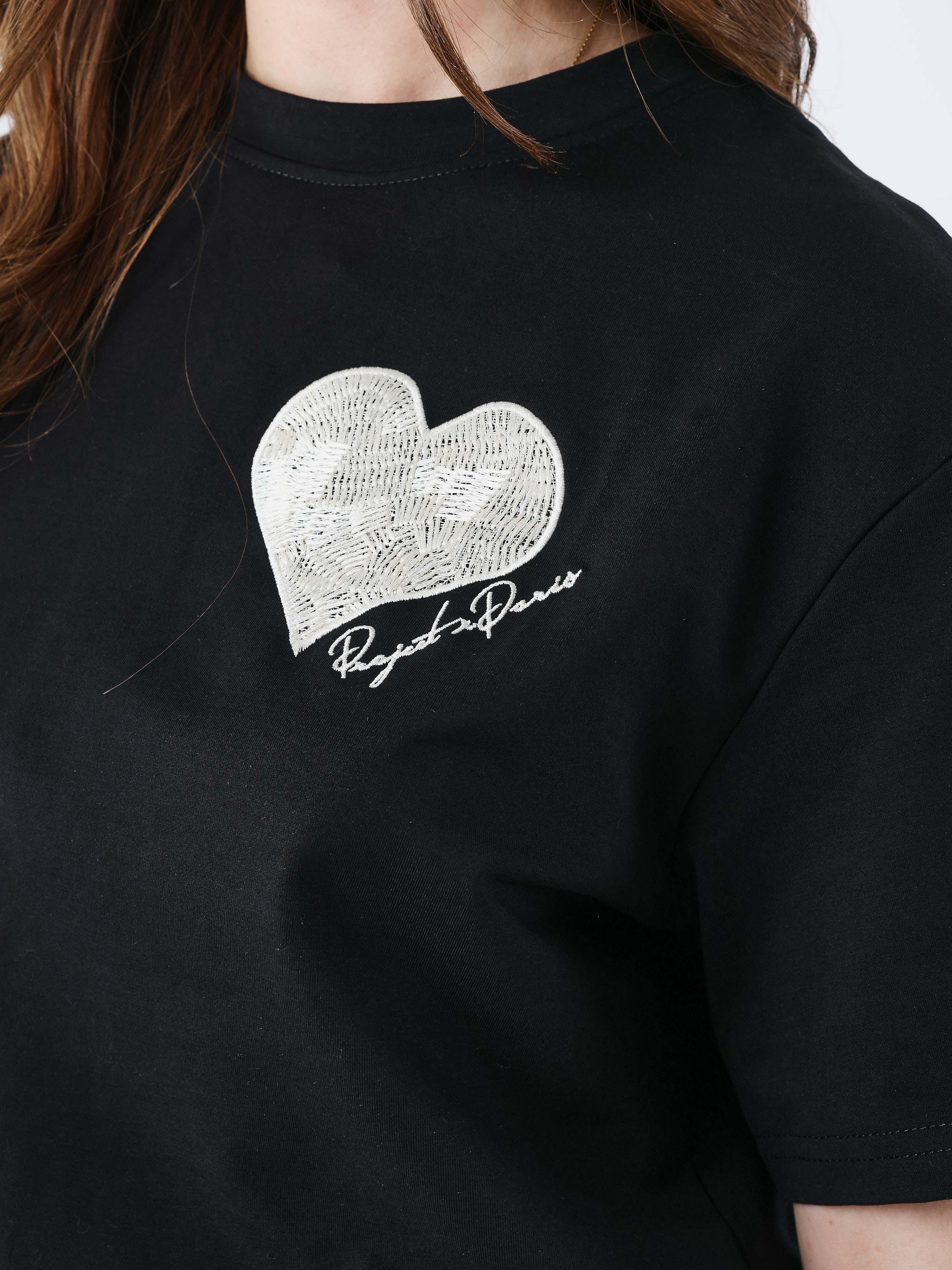 crop-top-tee-wicker-heart-noir