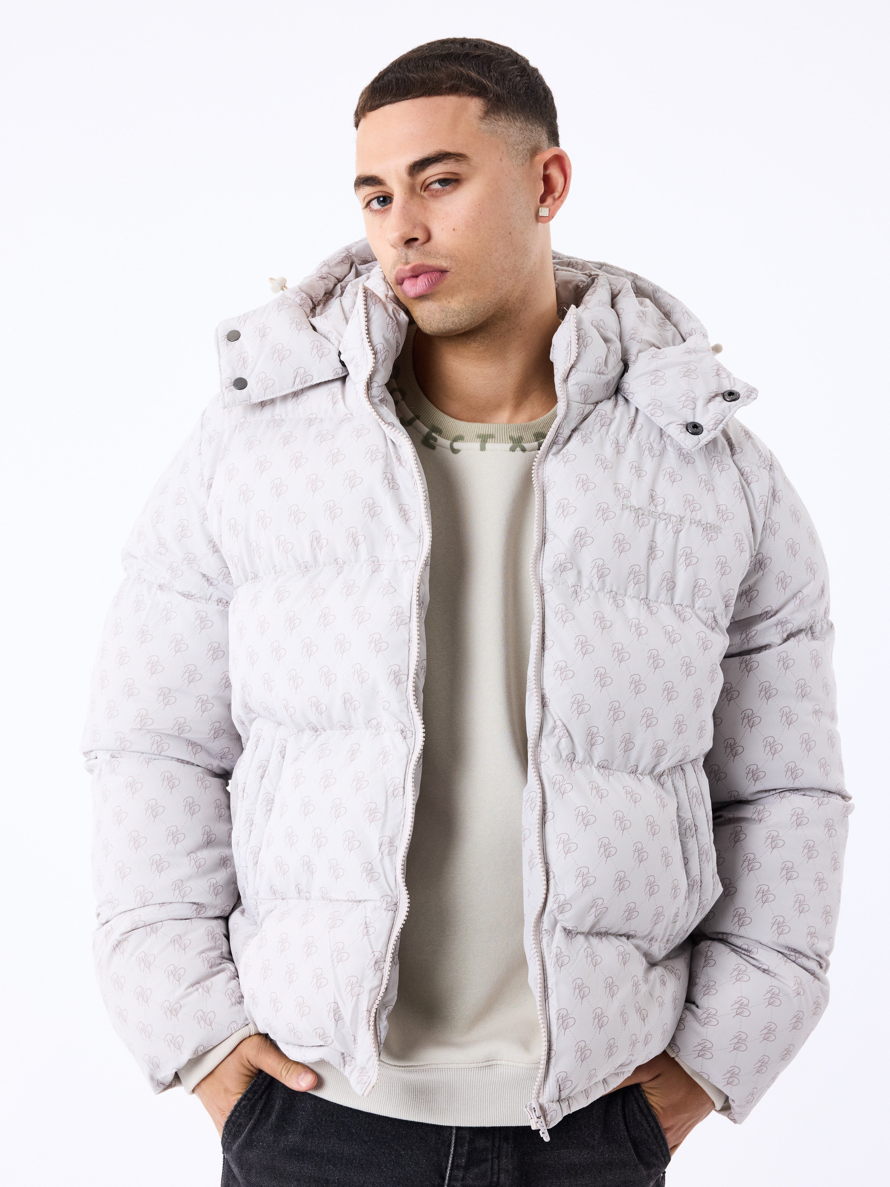 doudoune-a-capuche-all-over-monogramme-greige