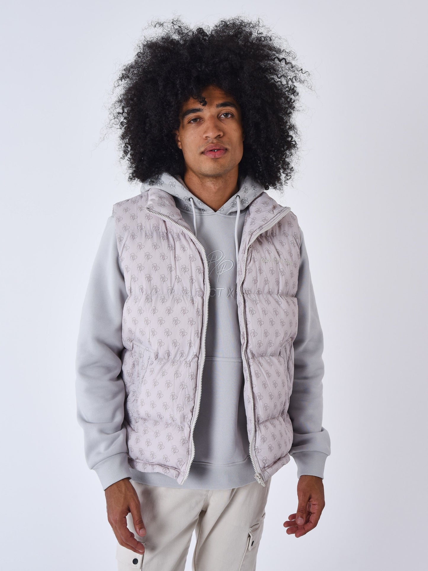 doudoune-sans-manches-all-over-monogramme-greige
