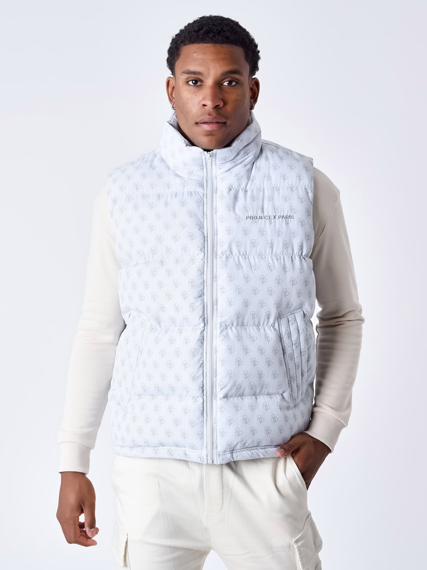 doudoune-sans-manches-all-over-monogramme-light-stone