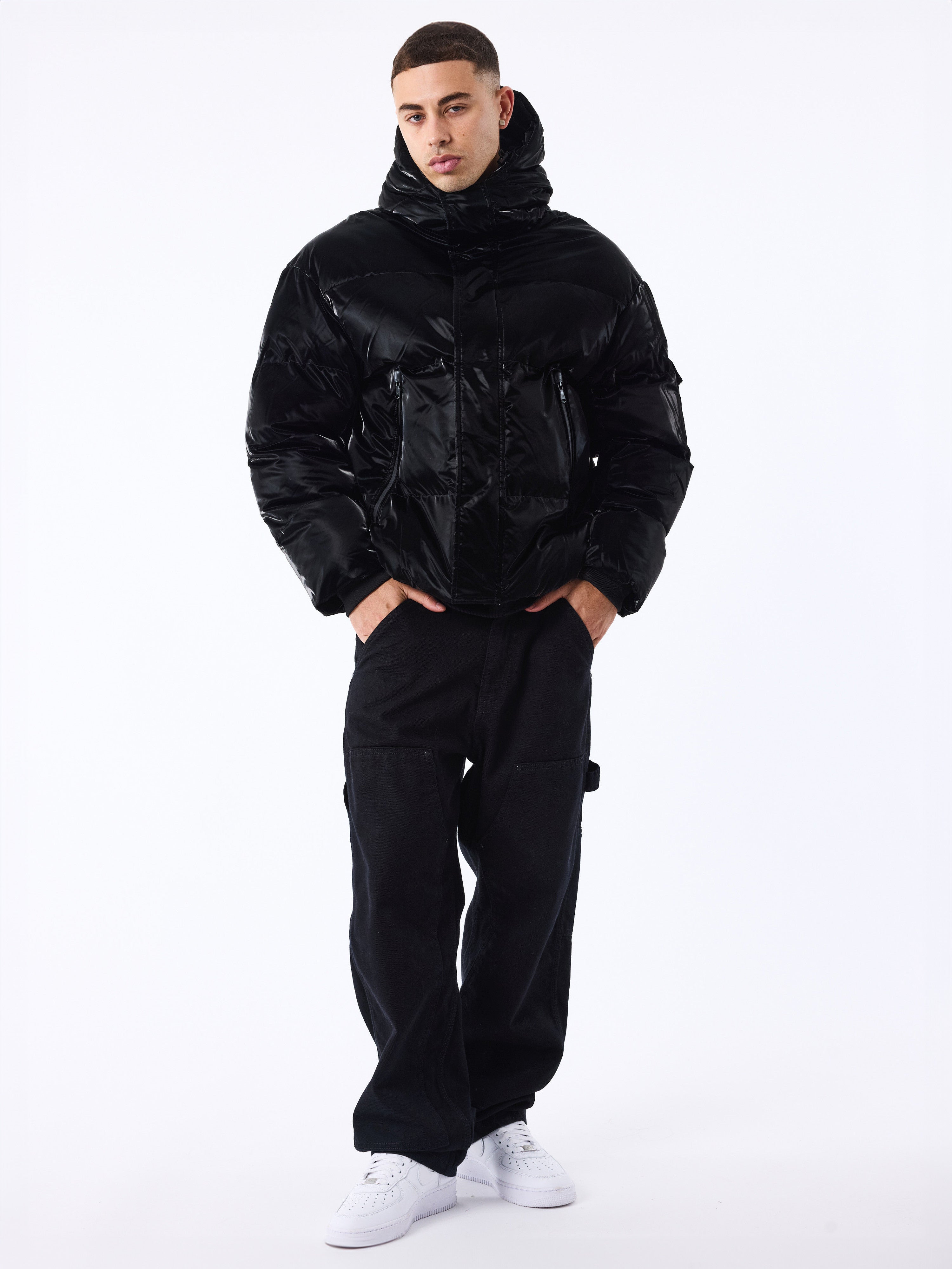 doudoune-ultra-brillante-a-capuche-noir