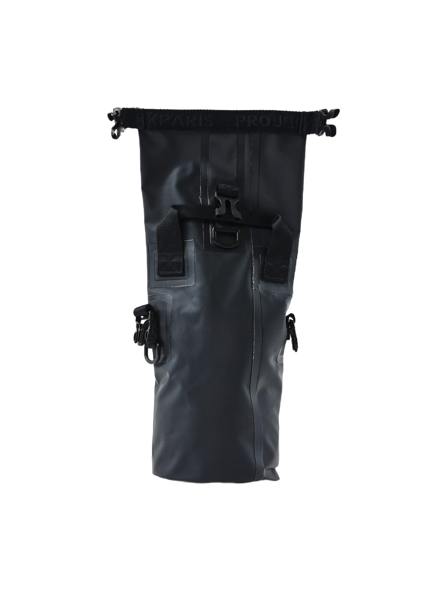 sac-a-gourde-noir-packshot-backgroundremoved