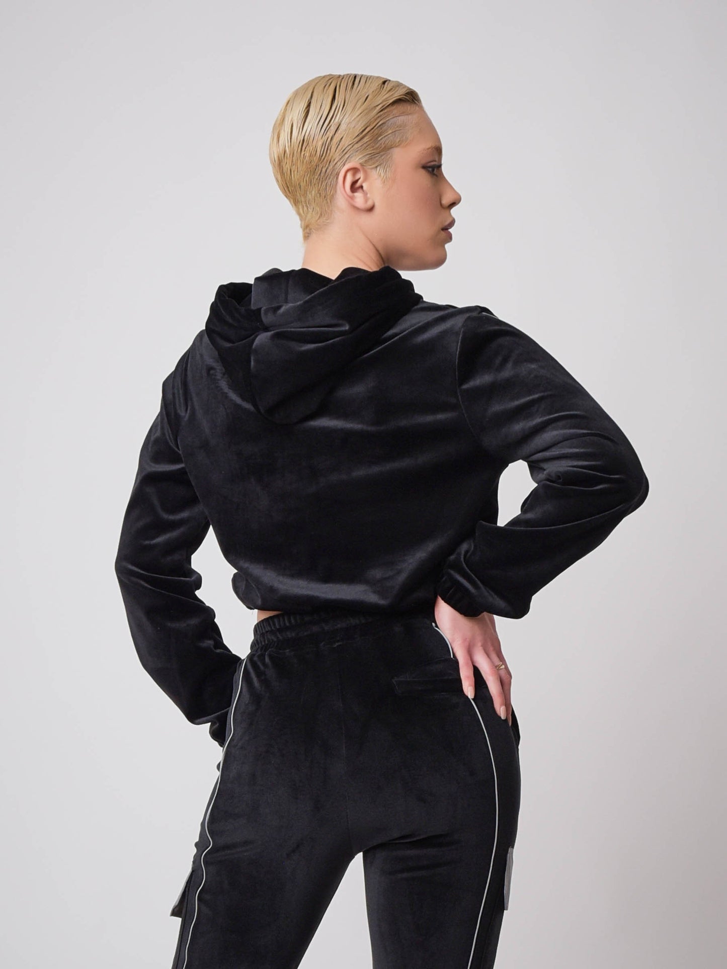 f202085-noir