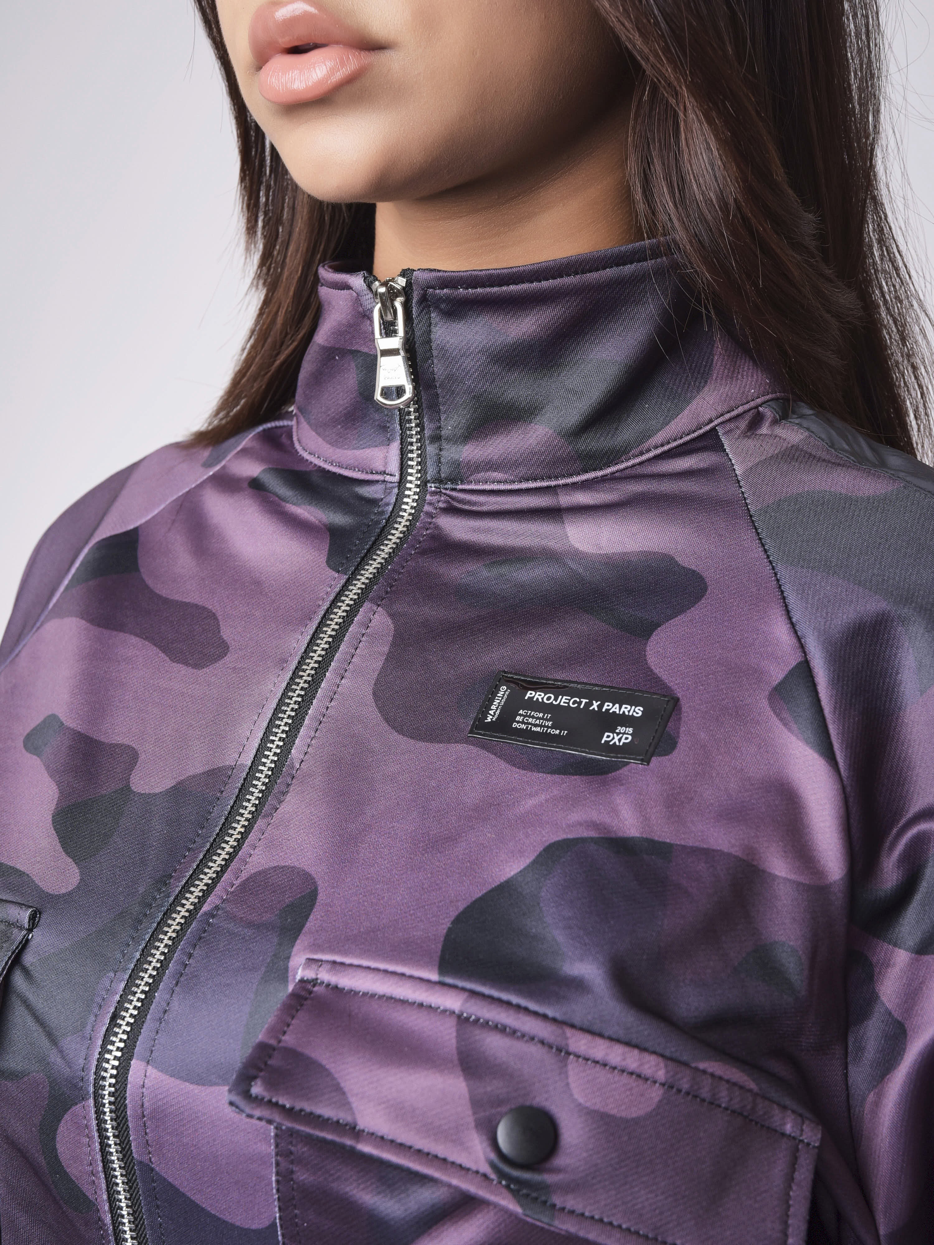 f203094-violet-modelshot