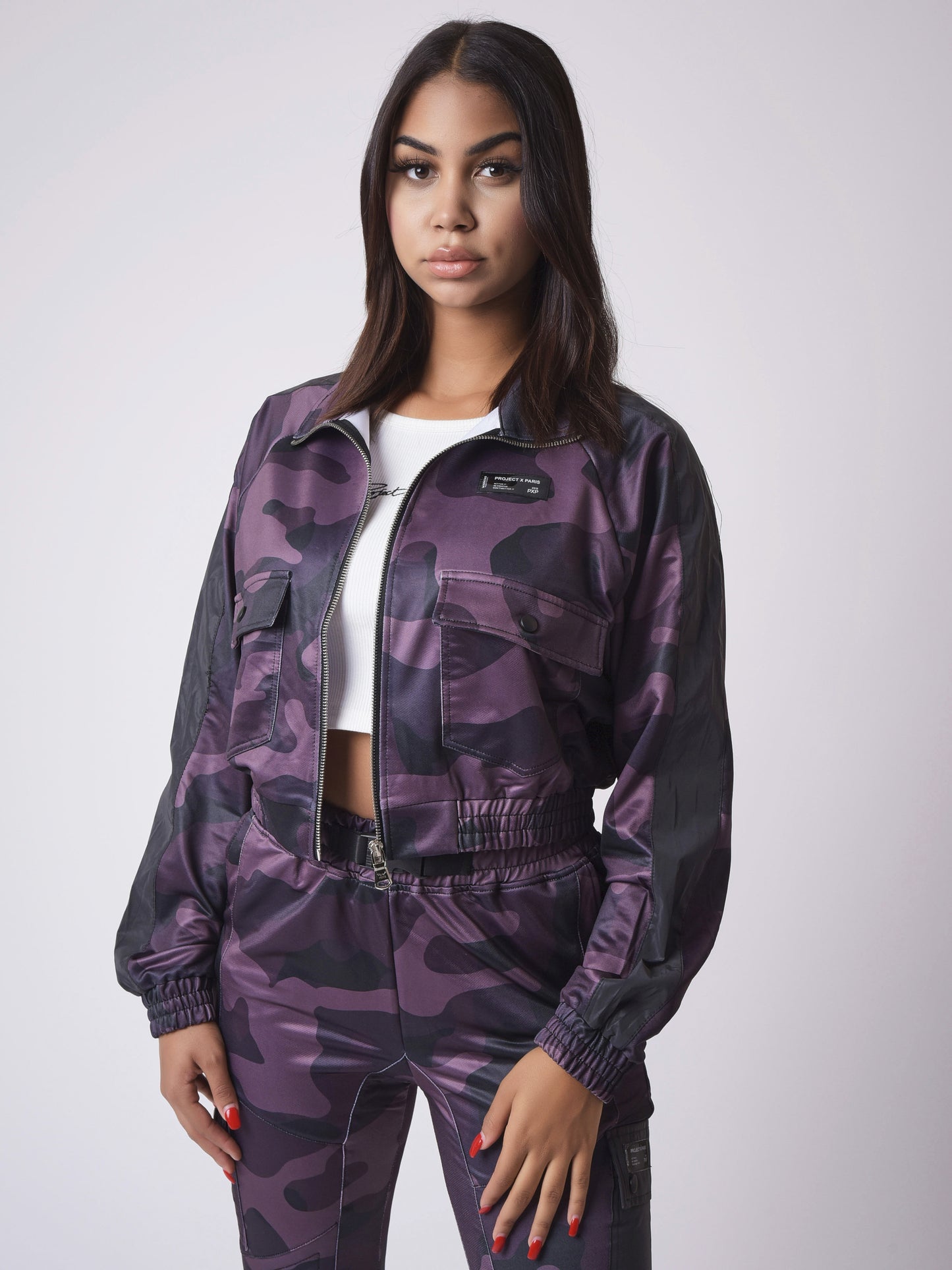 f203094-violet-modelshot