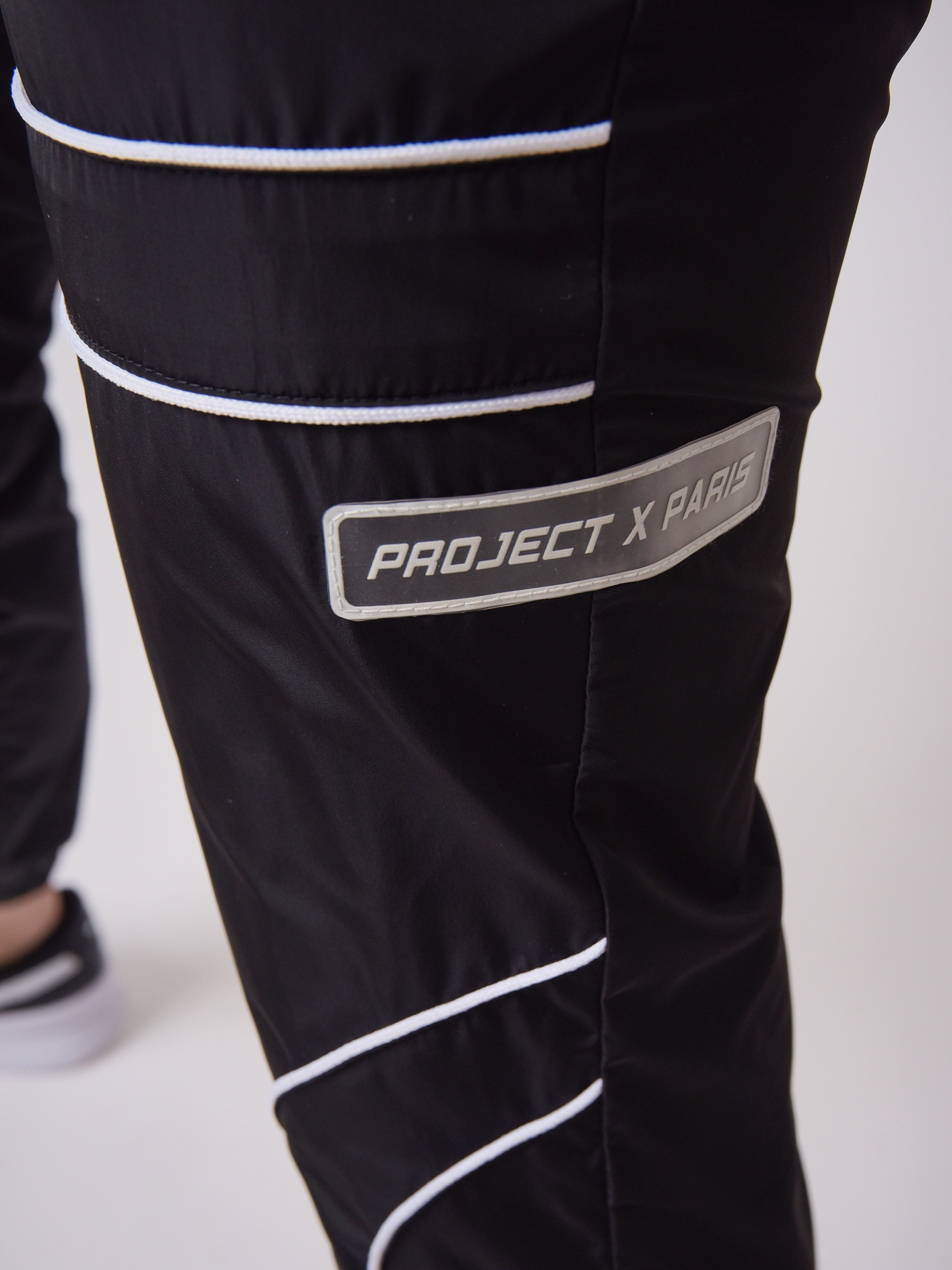 Pantaloni de trening basic cu piping-5