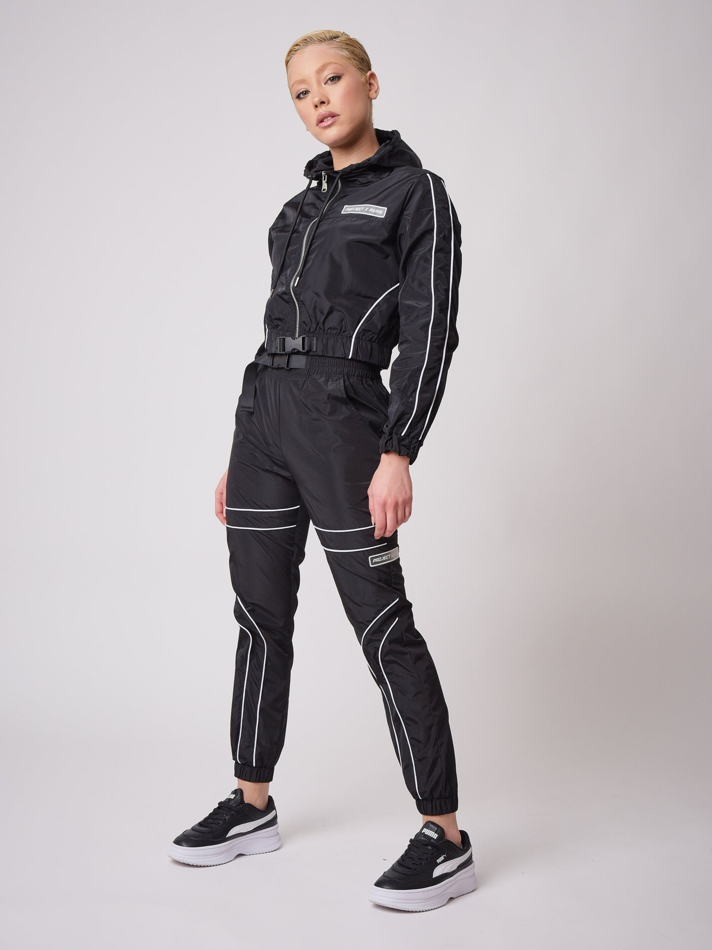 f204080-noir