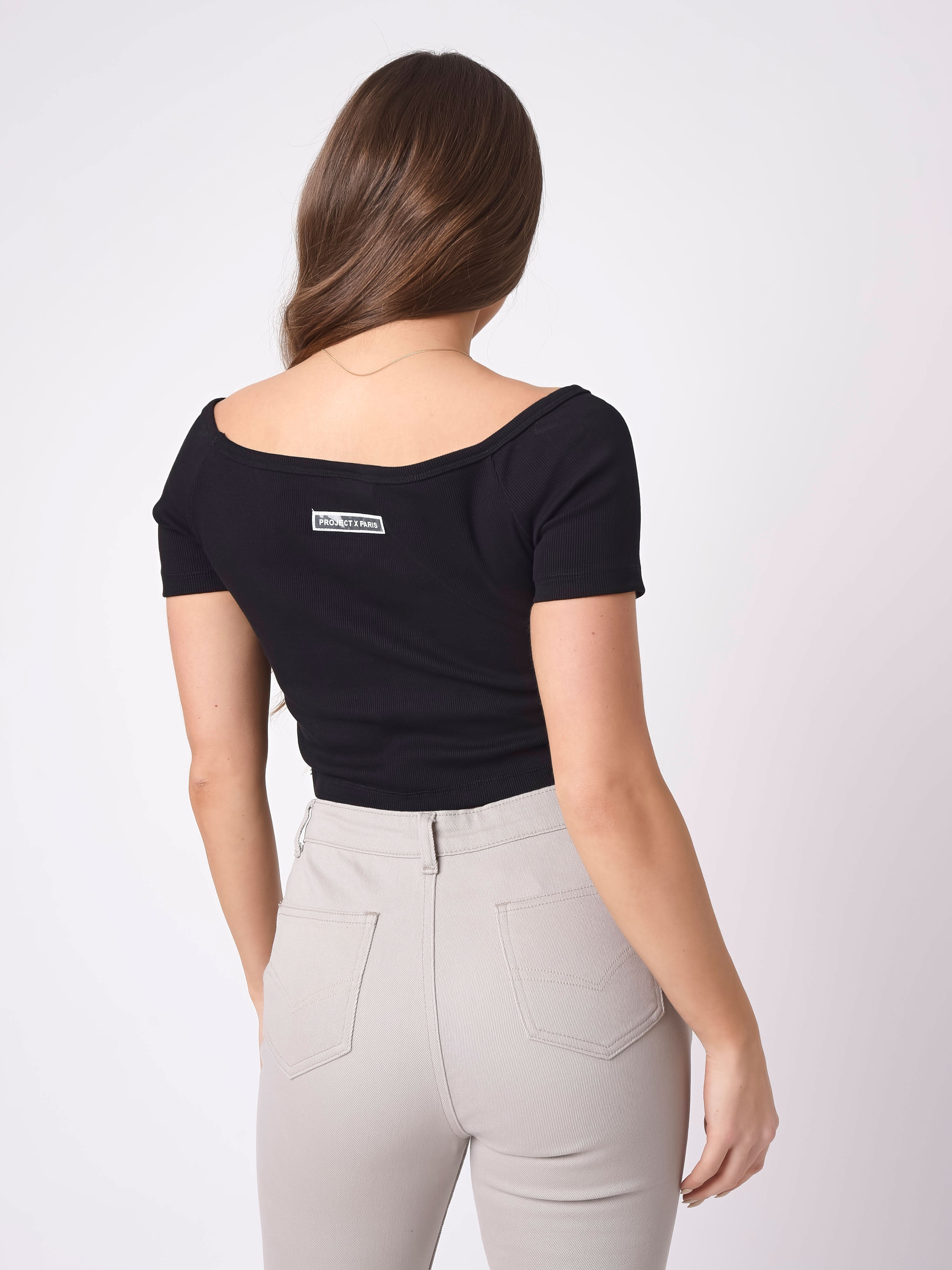 T-shirt z odkrytymi ramionami-4