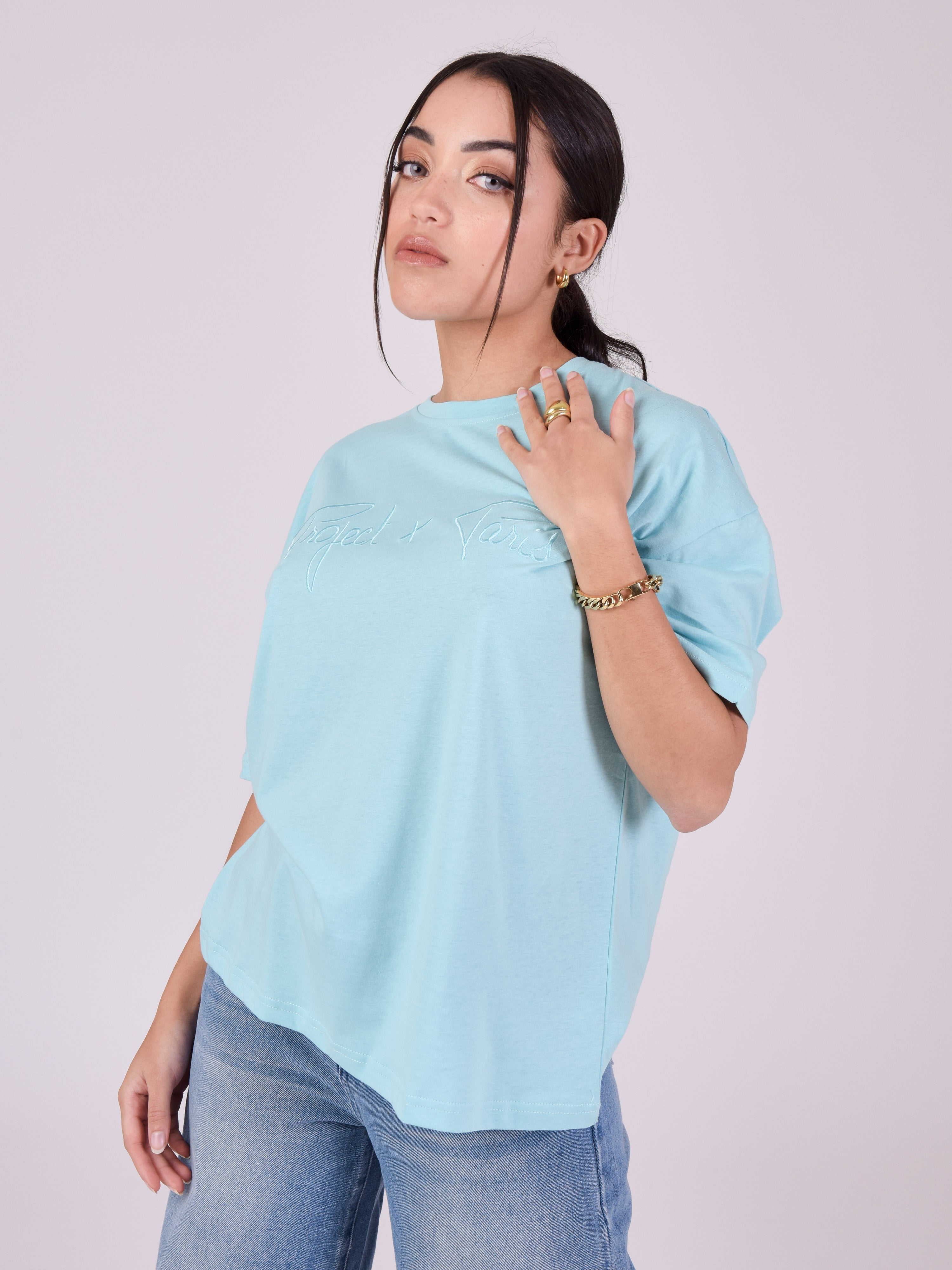 f211084-turquoise-modelshot