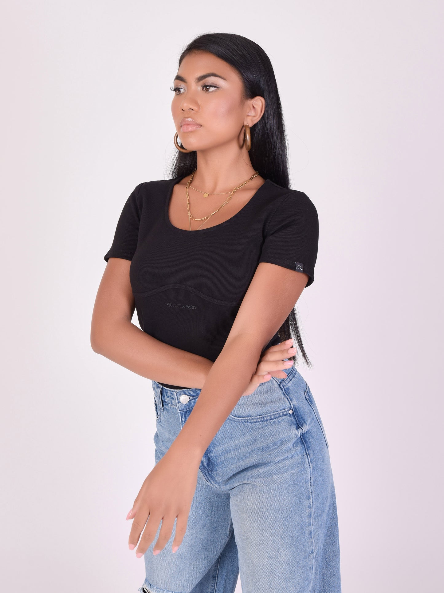 f211117-noir-modelshot