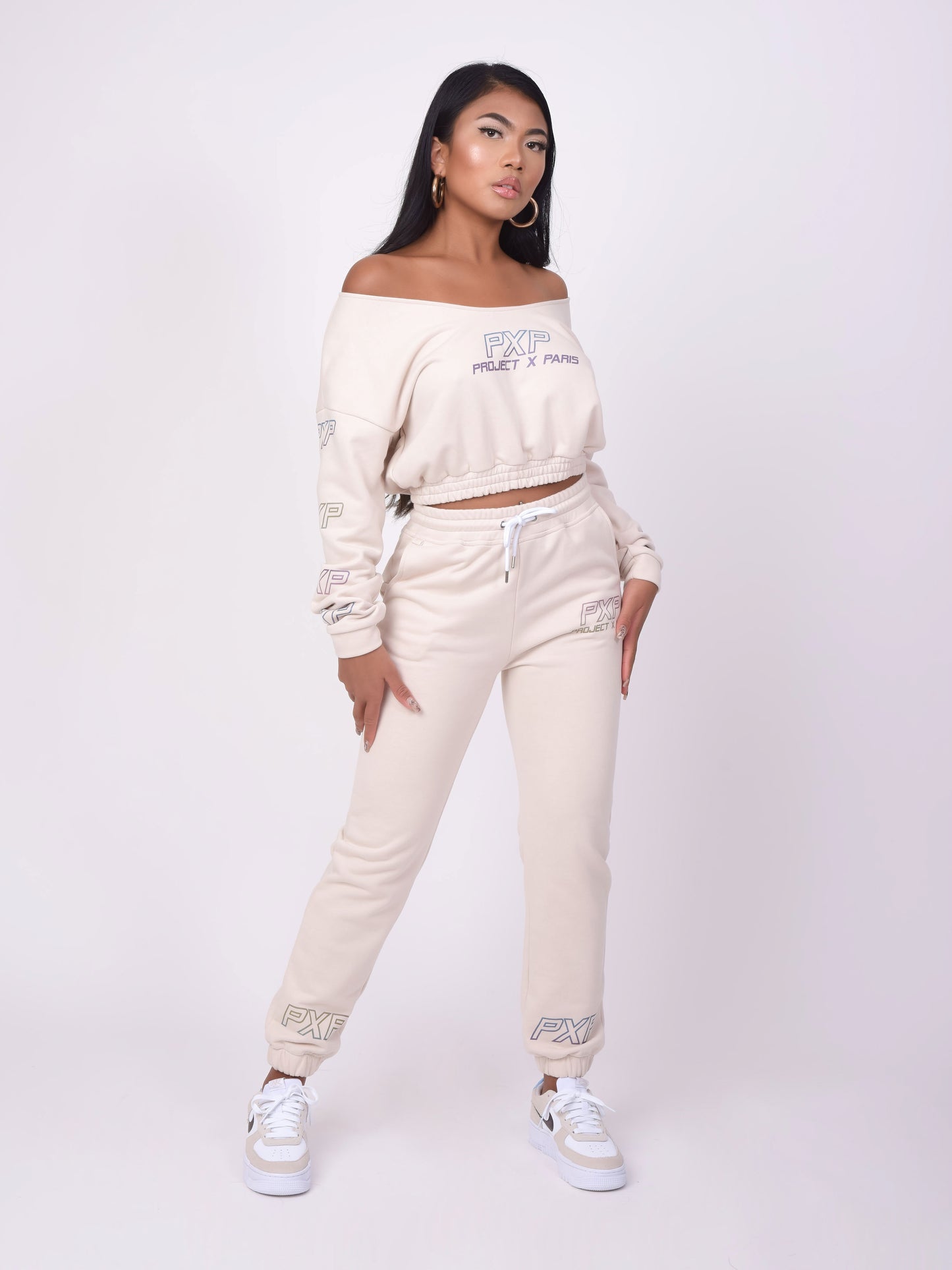 f212101-ivoire