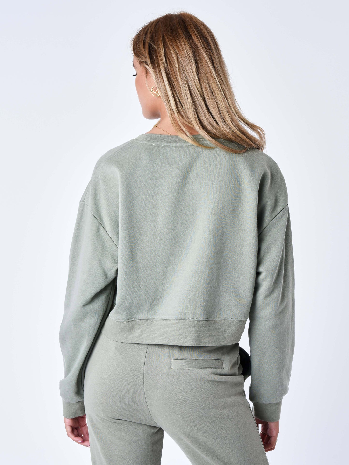 f212103-kaki
