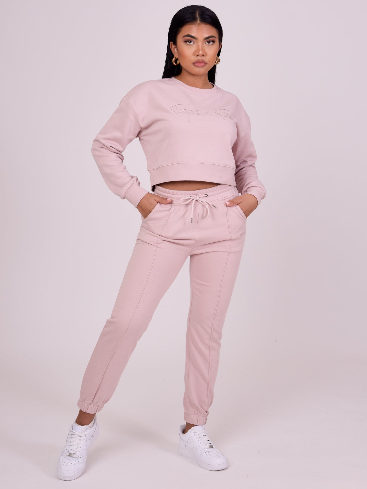 f212103-rose-poudre-modelshot
