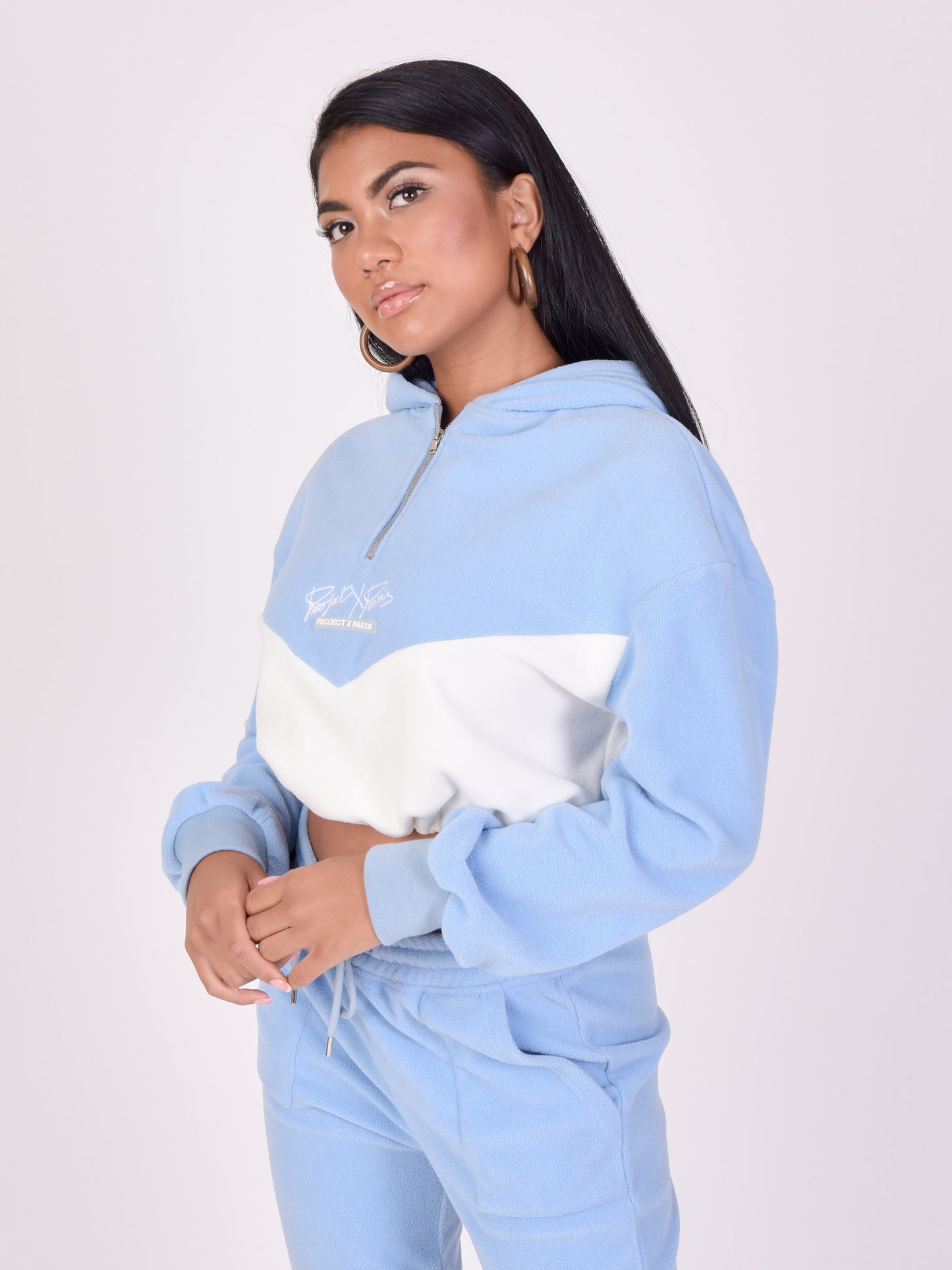 f212112-bleu-ciel-modelshot