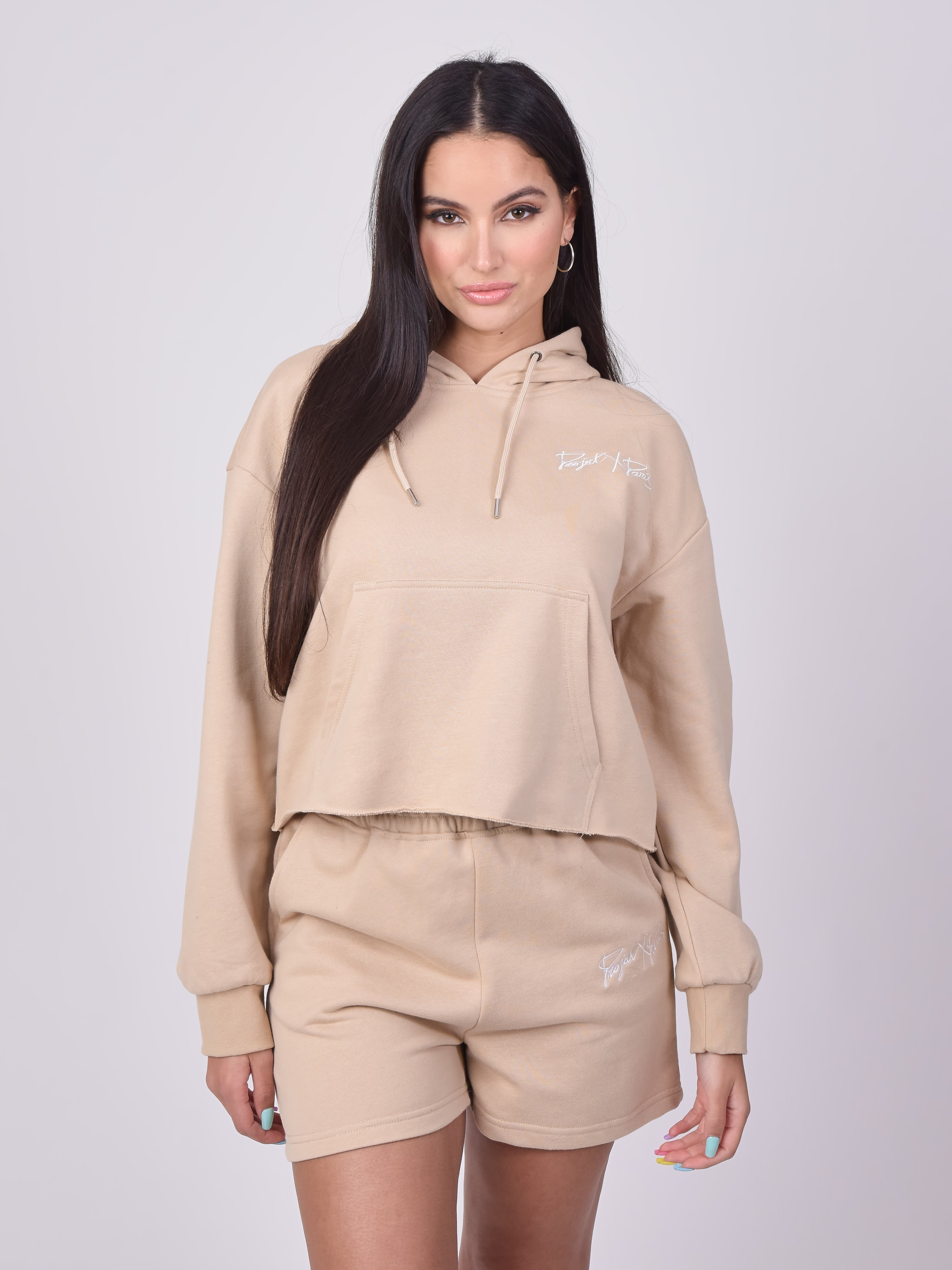 f212133-beige-modelshot
