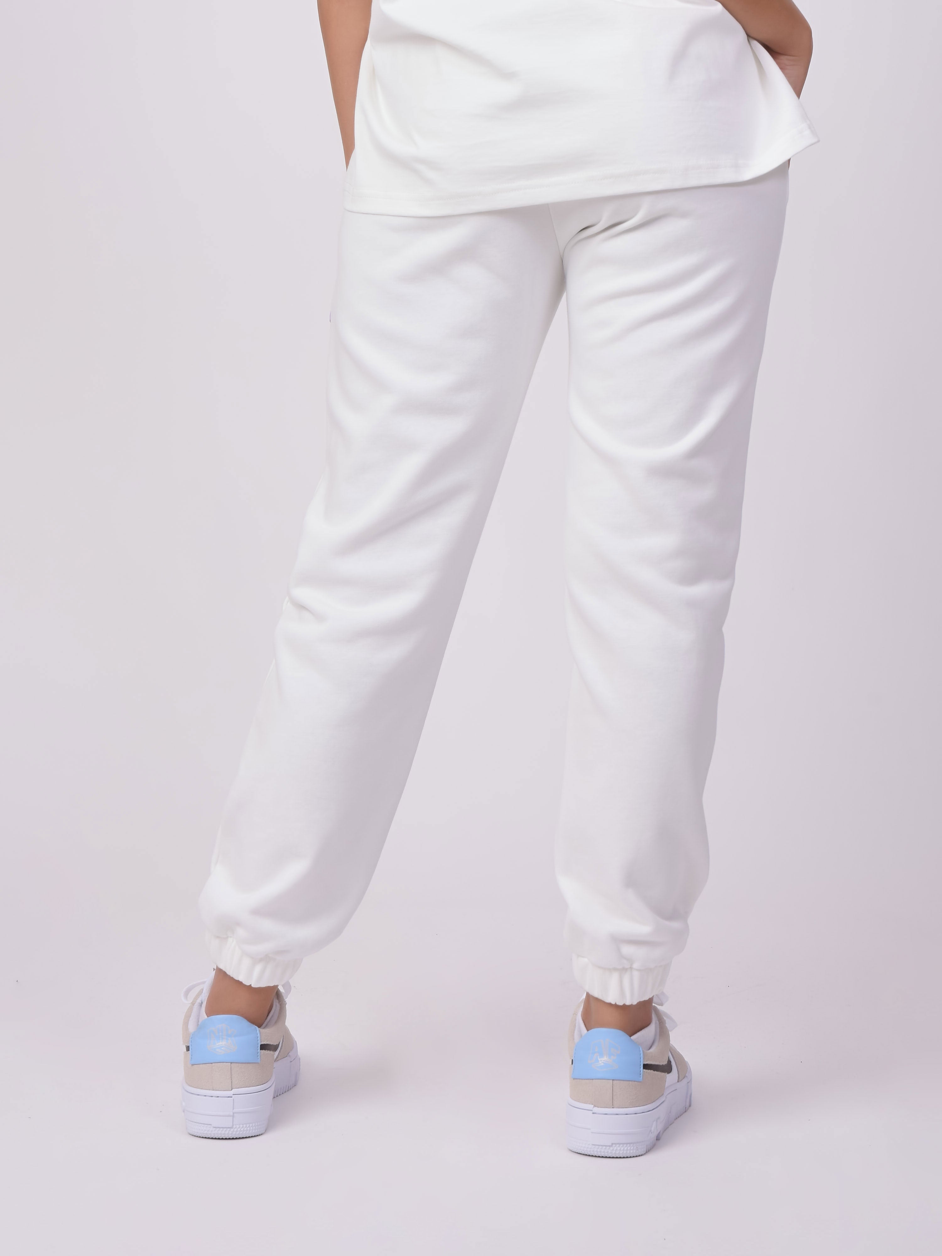 Basic joggingbroek met logo borduurwerk-4