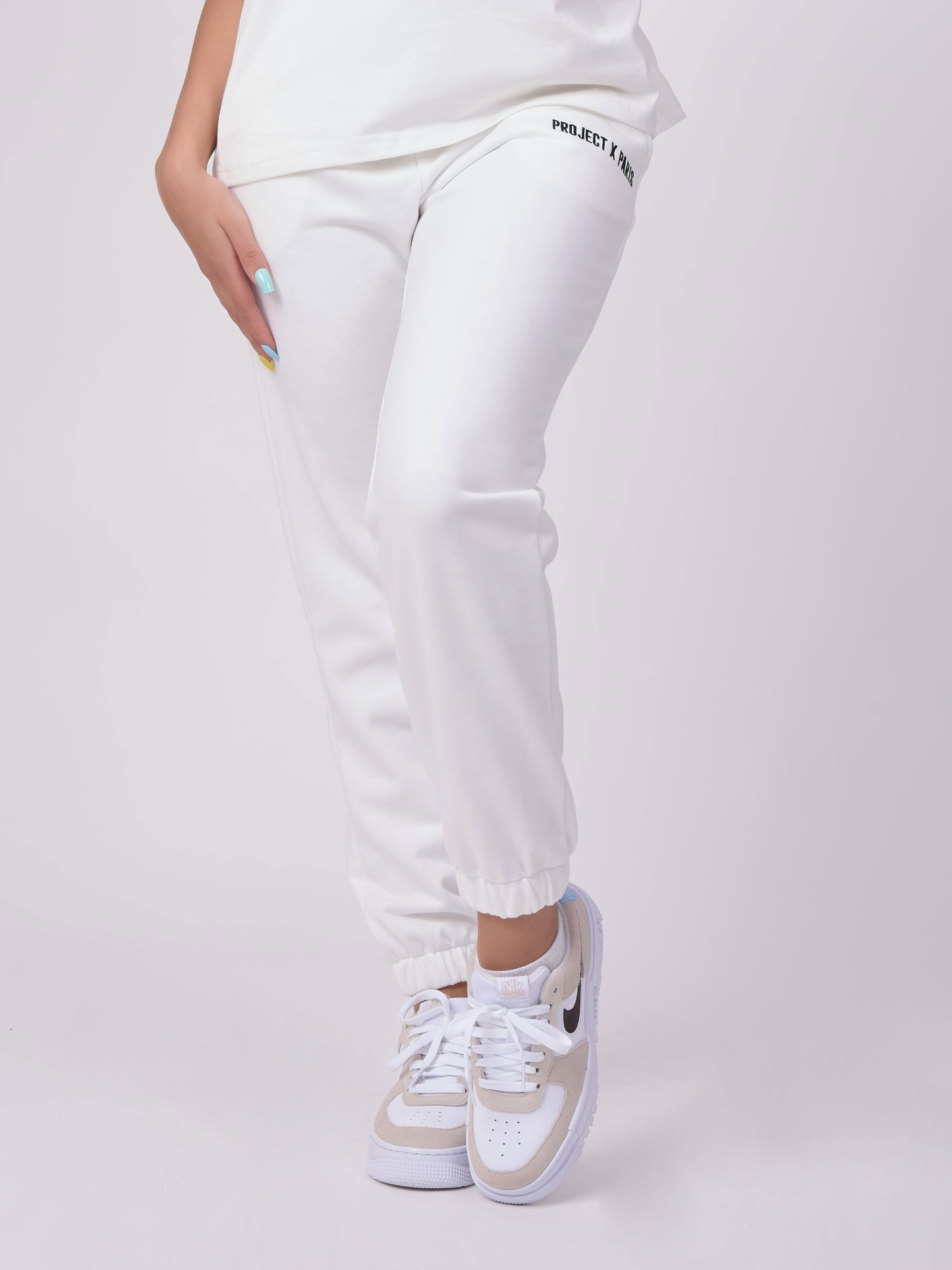 f214102-blanc-modelshot