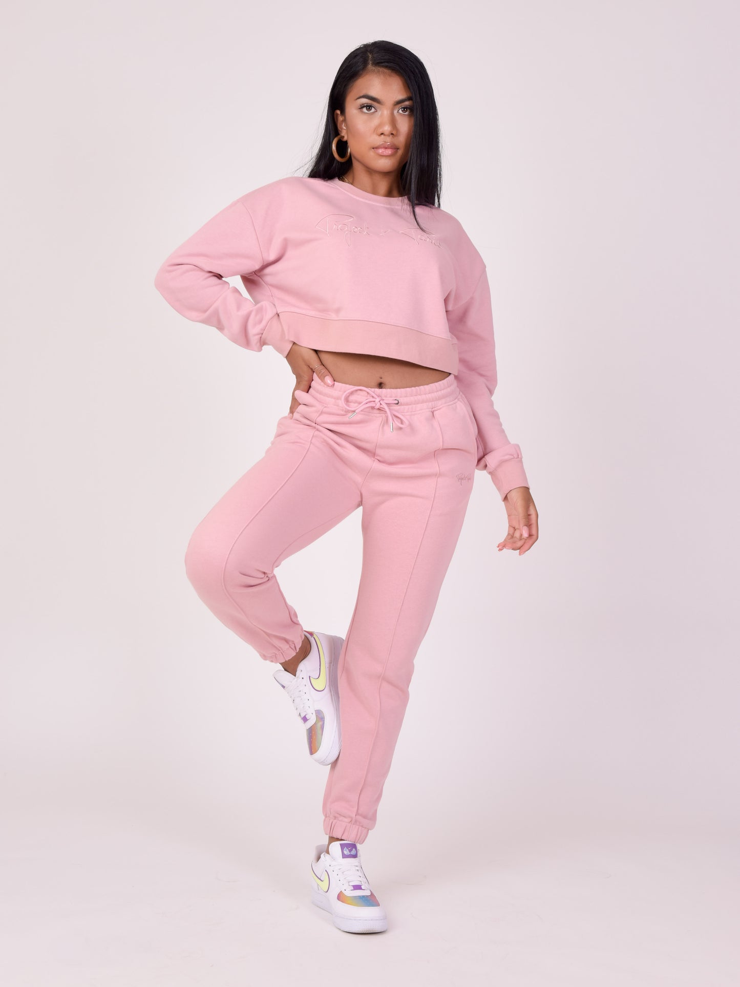f214103-rose-poudre-modelshot