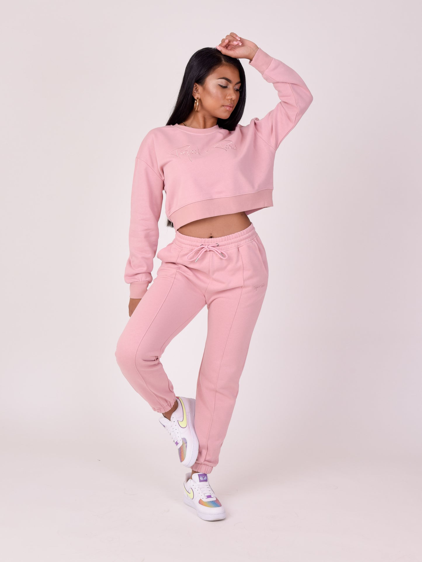 f214103-rose-poudre-modelshot