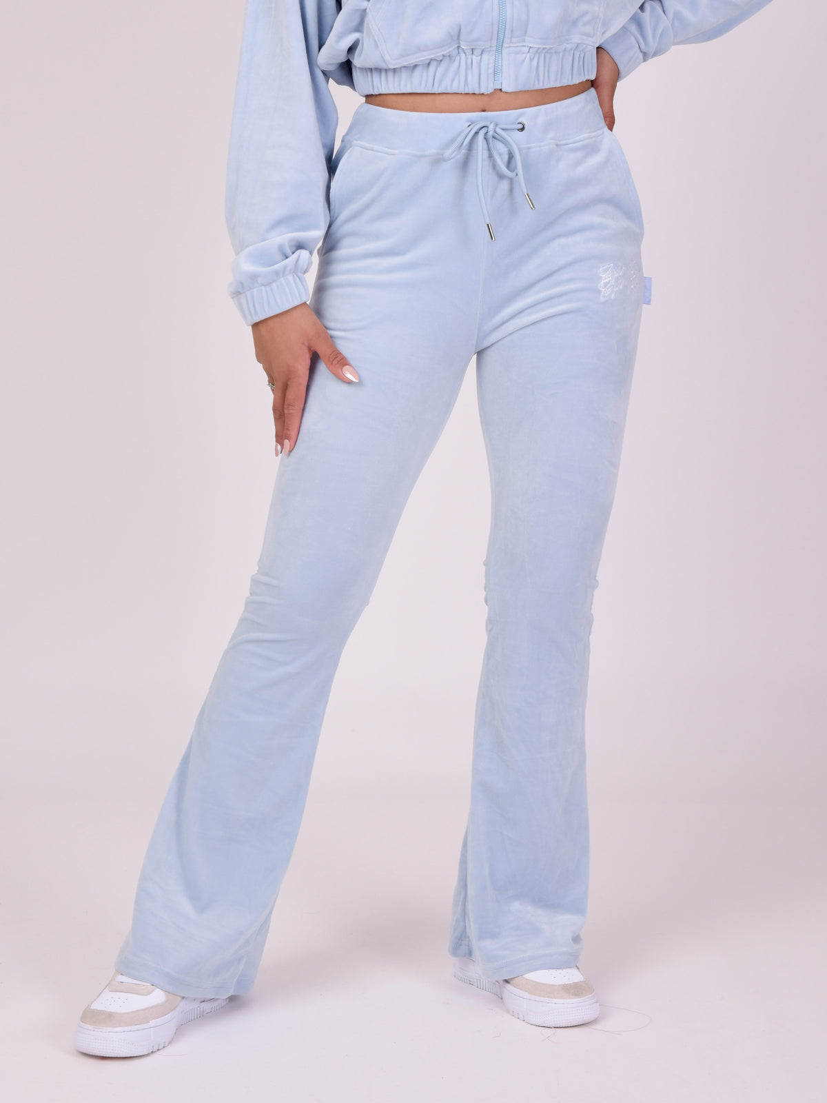 f214109-bleu-ciel