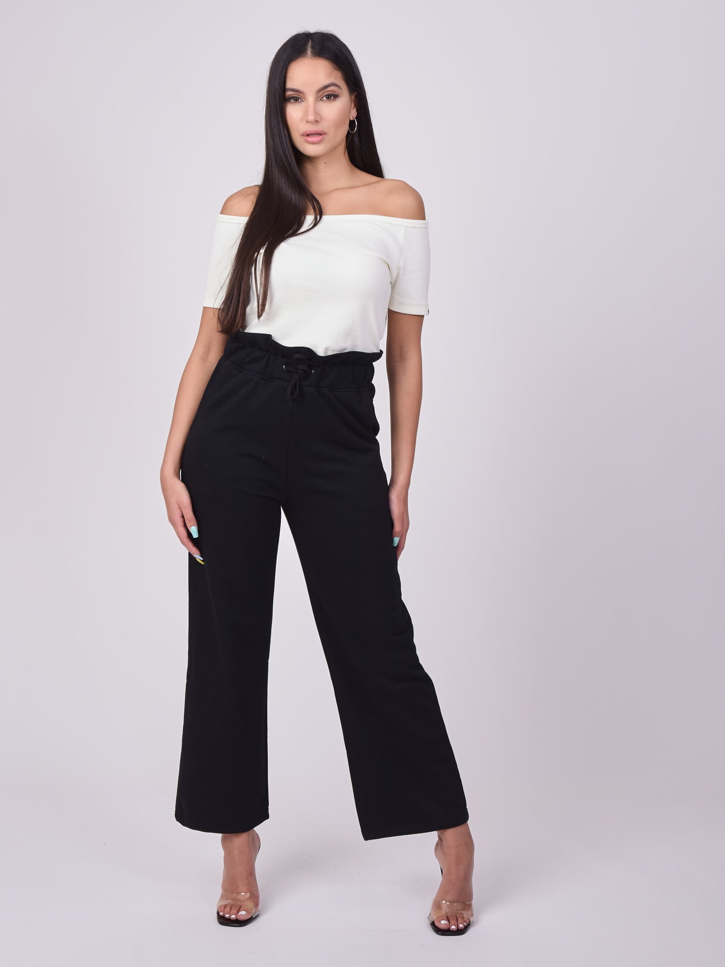 f214131-noir