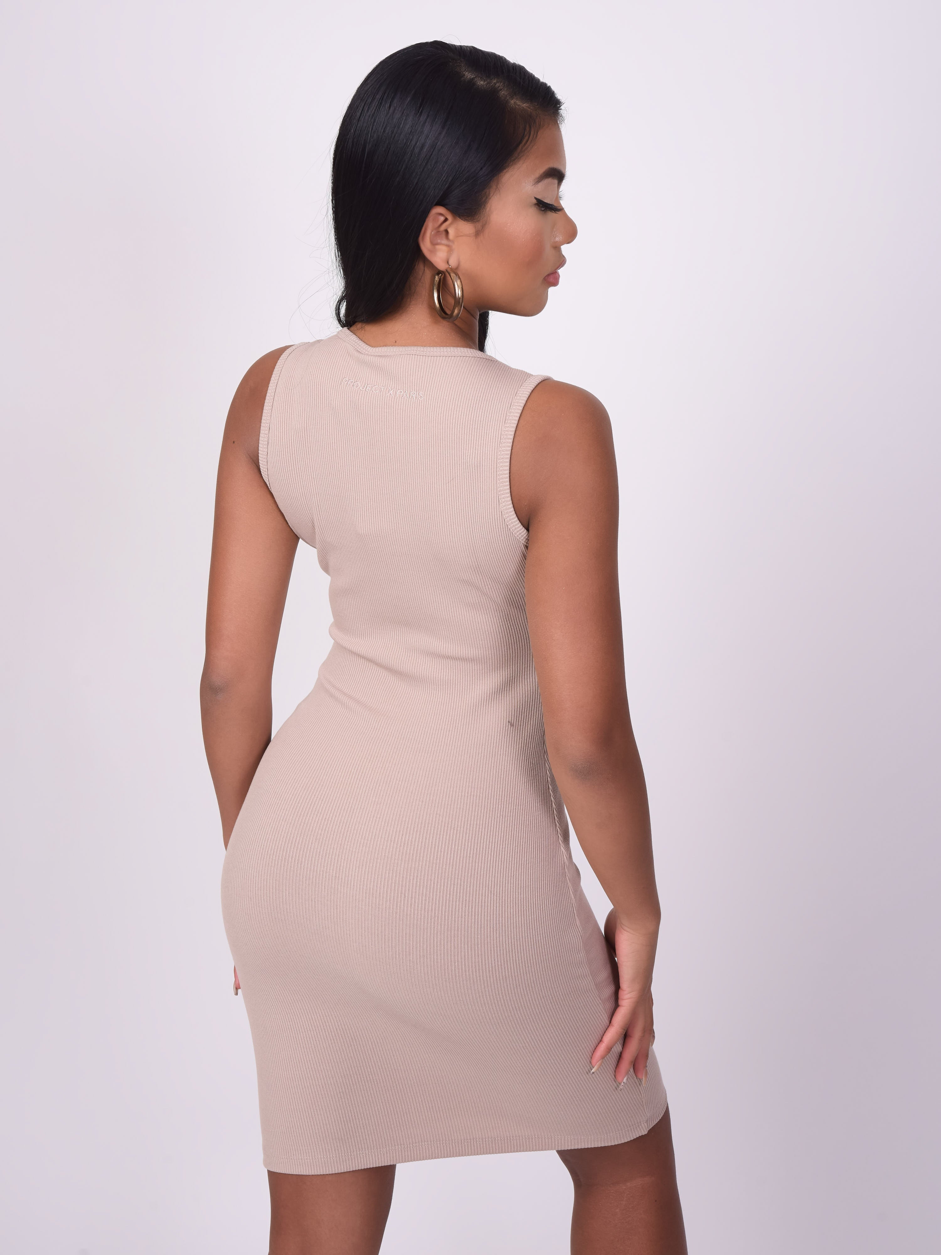 f217058-beige-modelshot