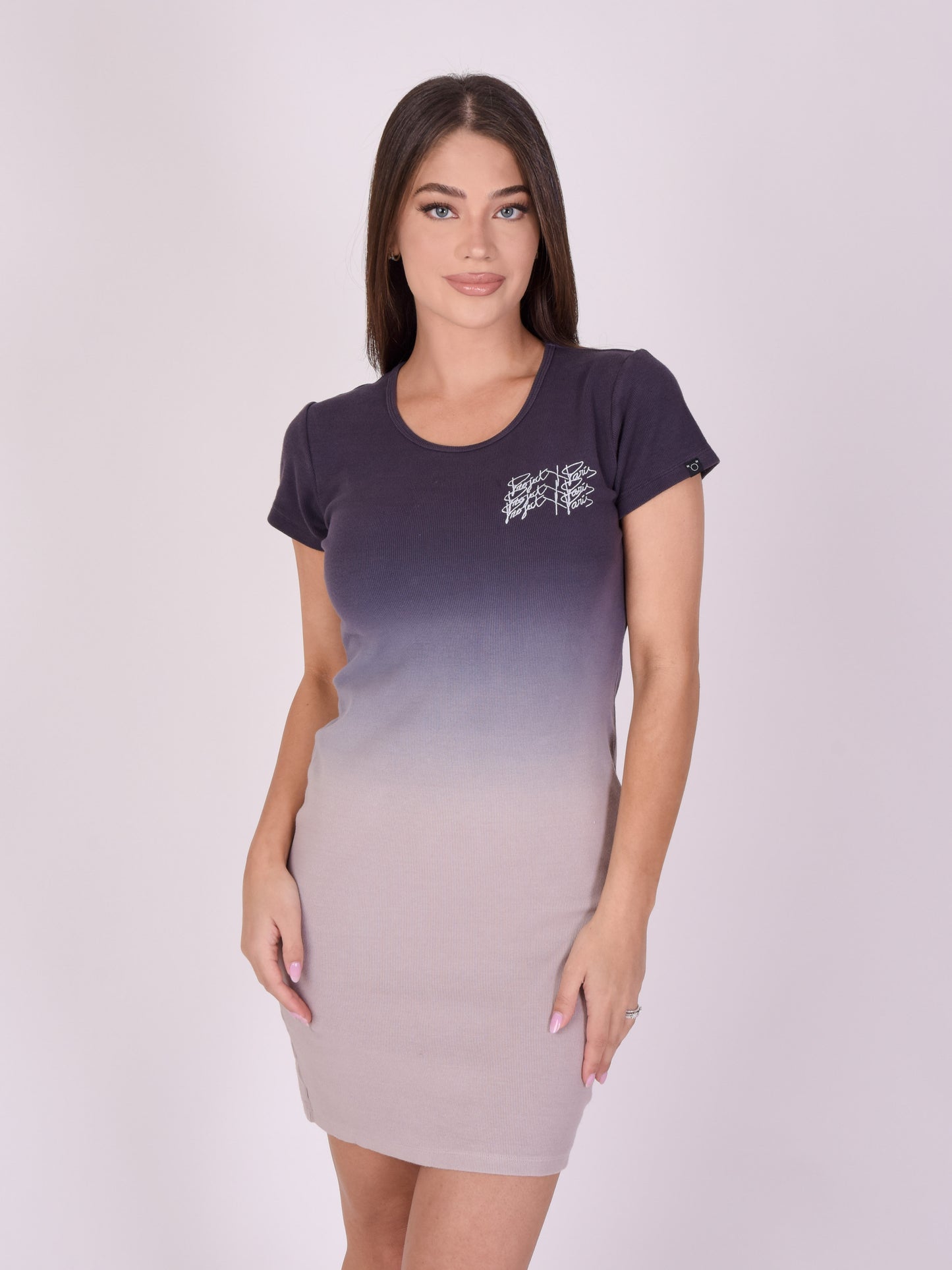 f217063-noir-modelshot